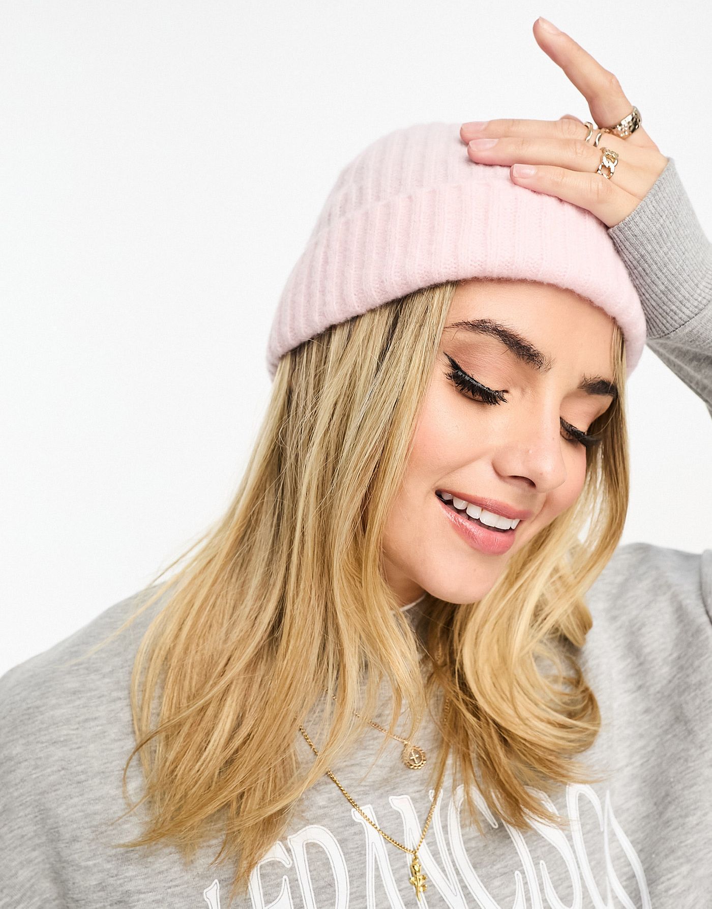 Monki short ribbed beanie hat in pink