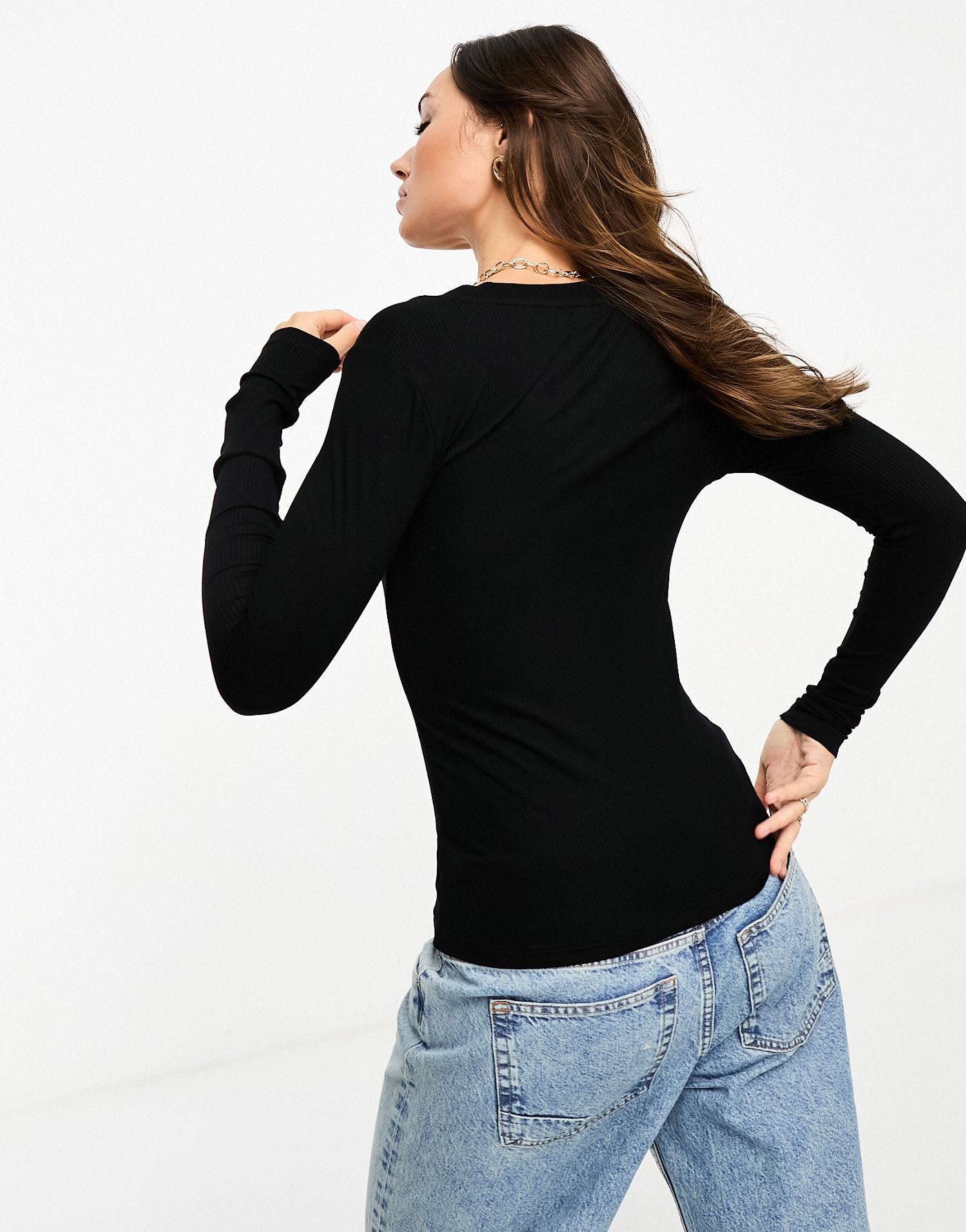 River Island long sleeve fitted v-neck top in black