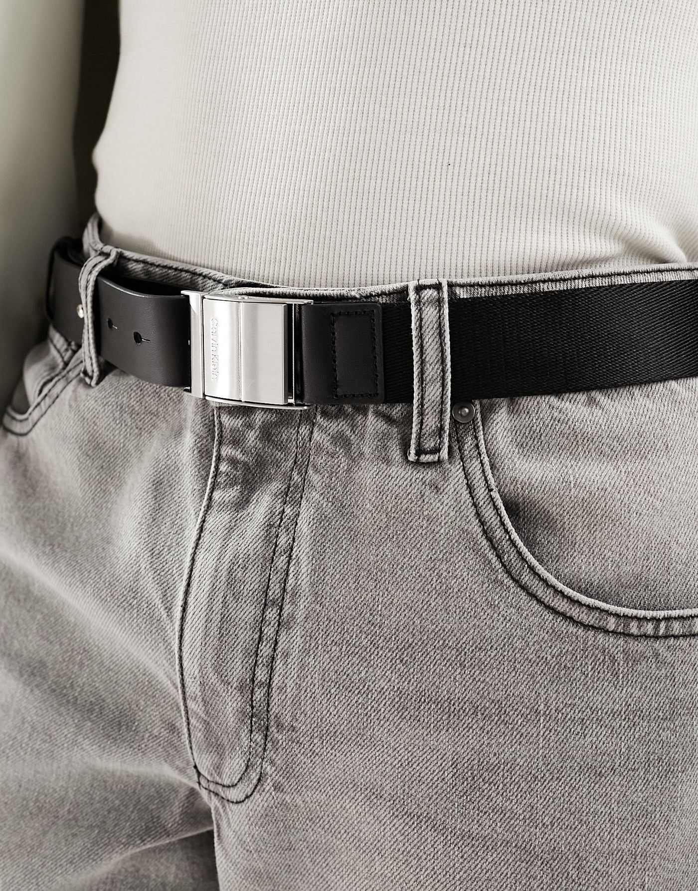 Calvin Klein iconic plaque belt in black