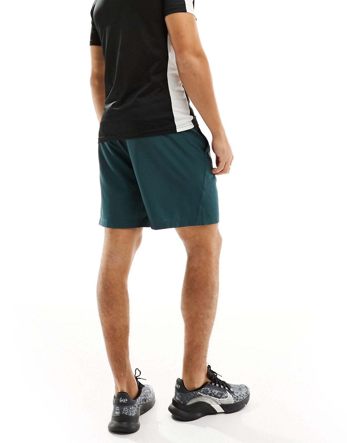 Nike Training Dri-FIT form 7in short in deep green 