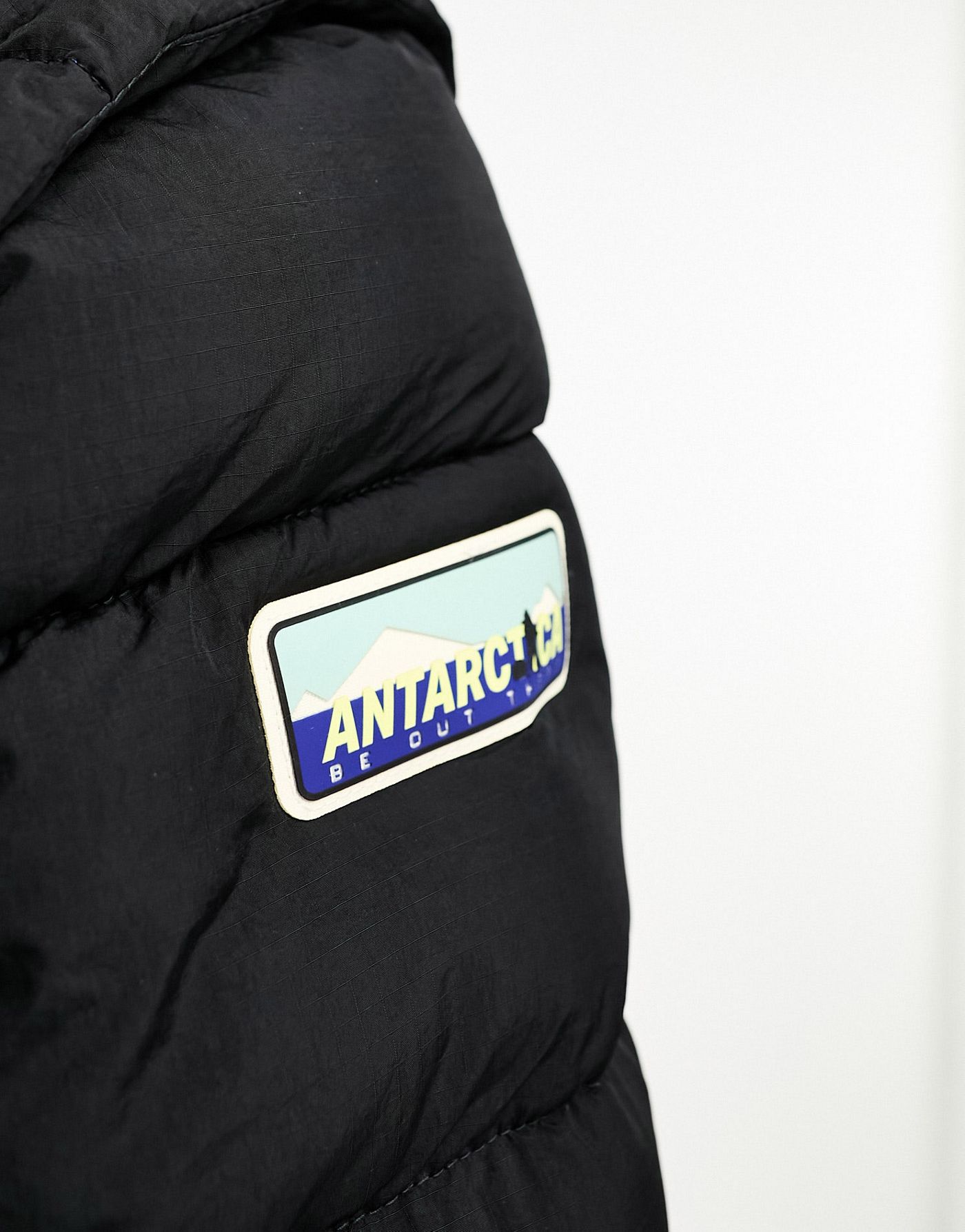 Napapijri Rick water-repellent puffer jacket with logo patches in black