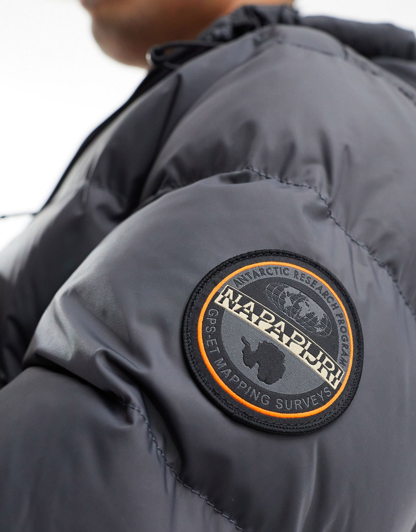Napapijri Rainforest overhead water-repellent puffer jacket in dark grey