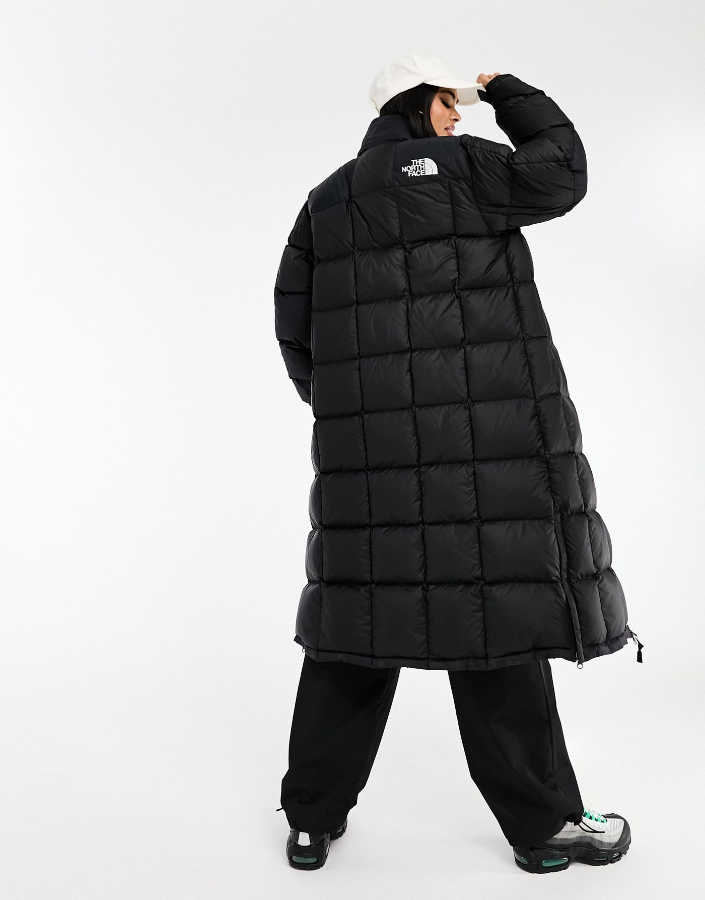 The North Face Lhotse Duster down puffer coat in black