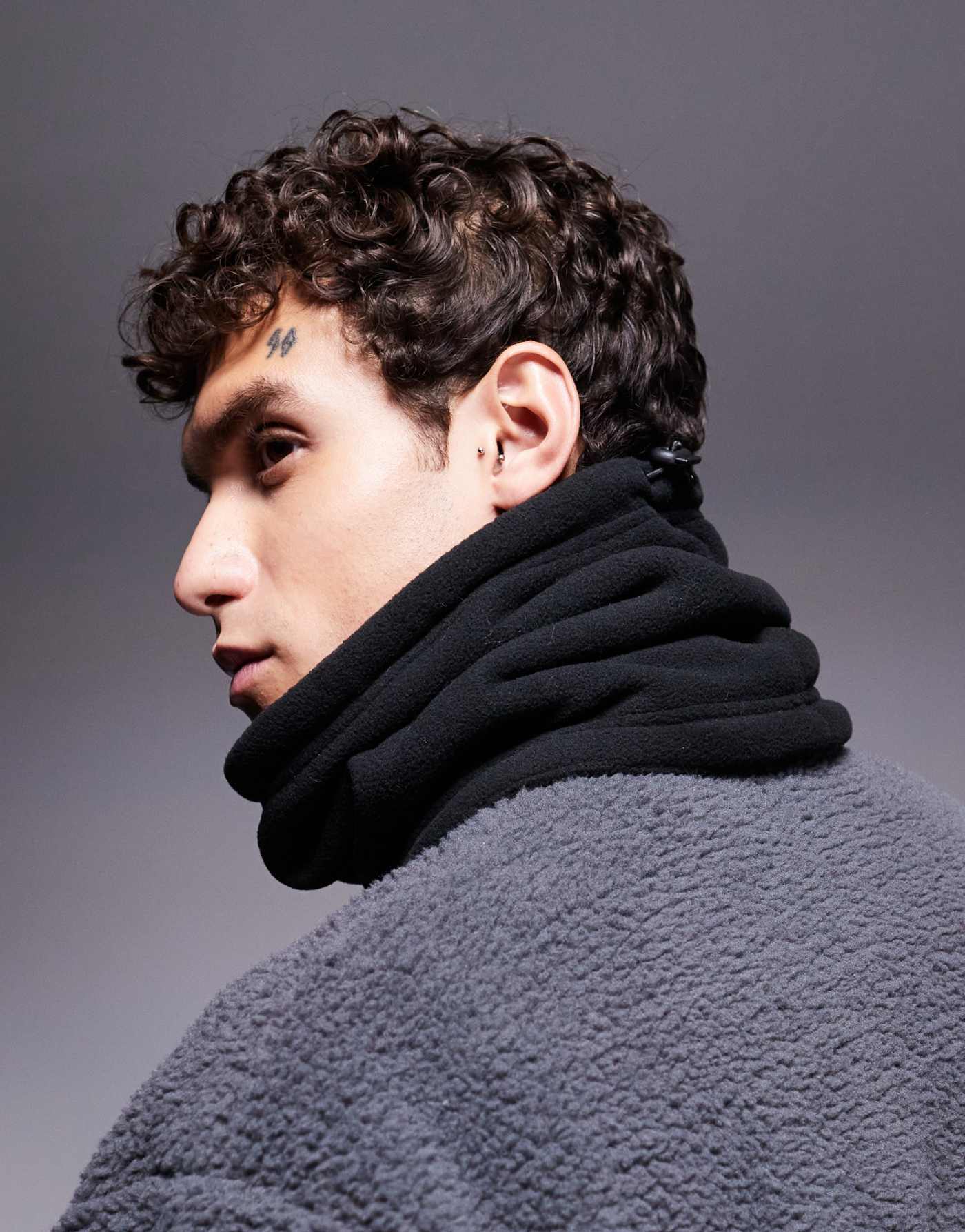 ASOS 4505 Ski fleece snood in black