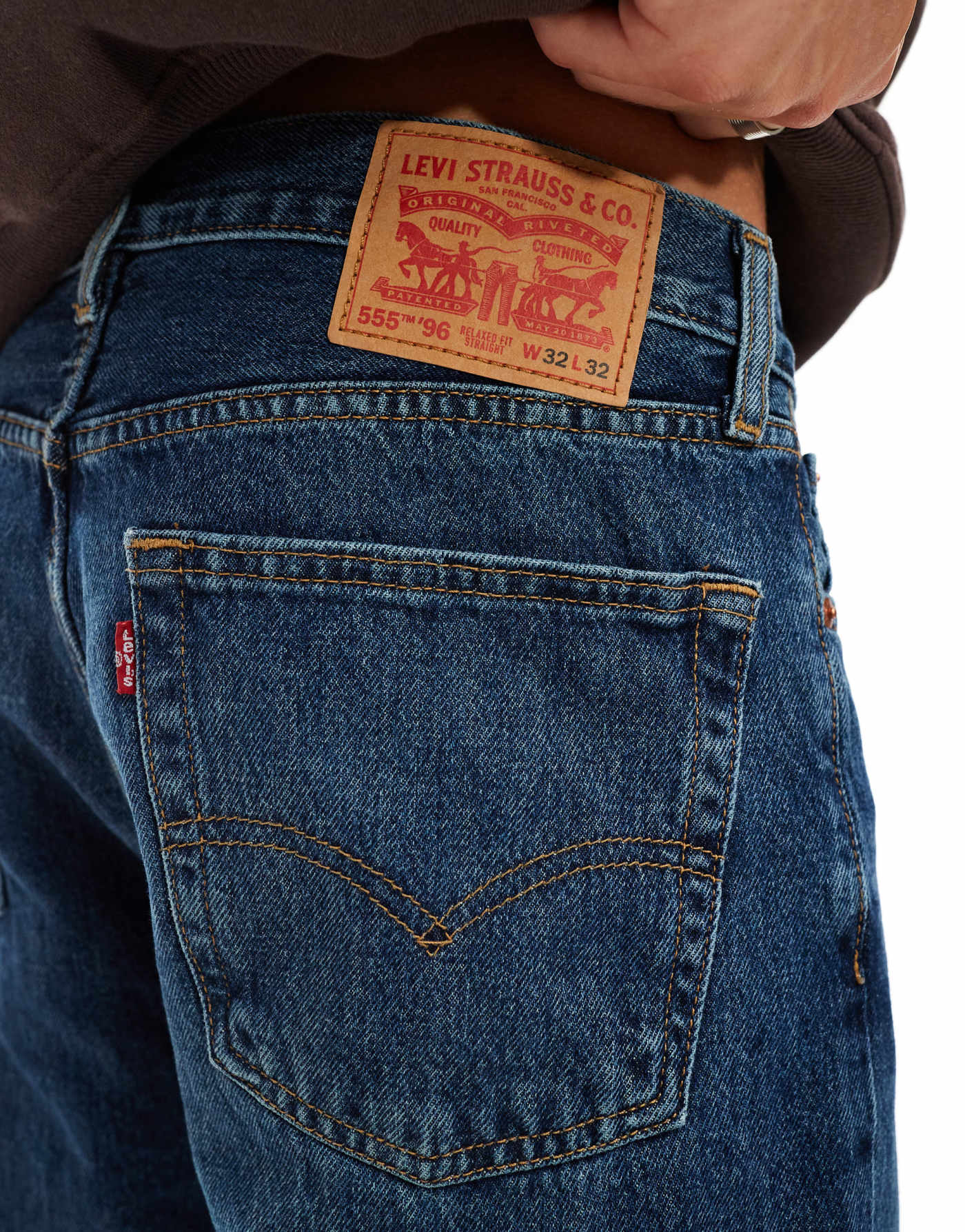 Levi's 555 '96 relaxed straight fit jeans in mid blue