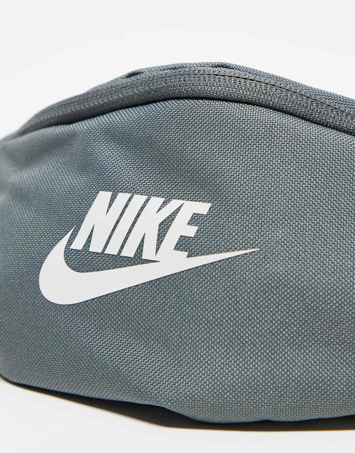 Nike Heritage bumbag in grey