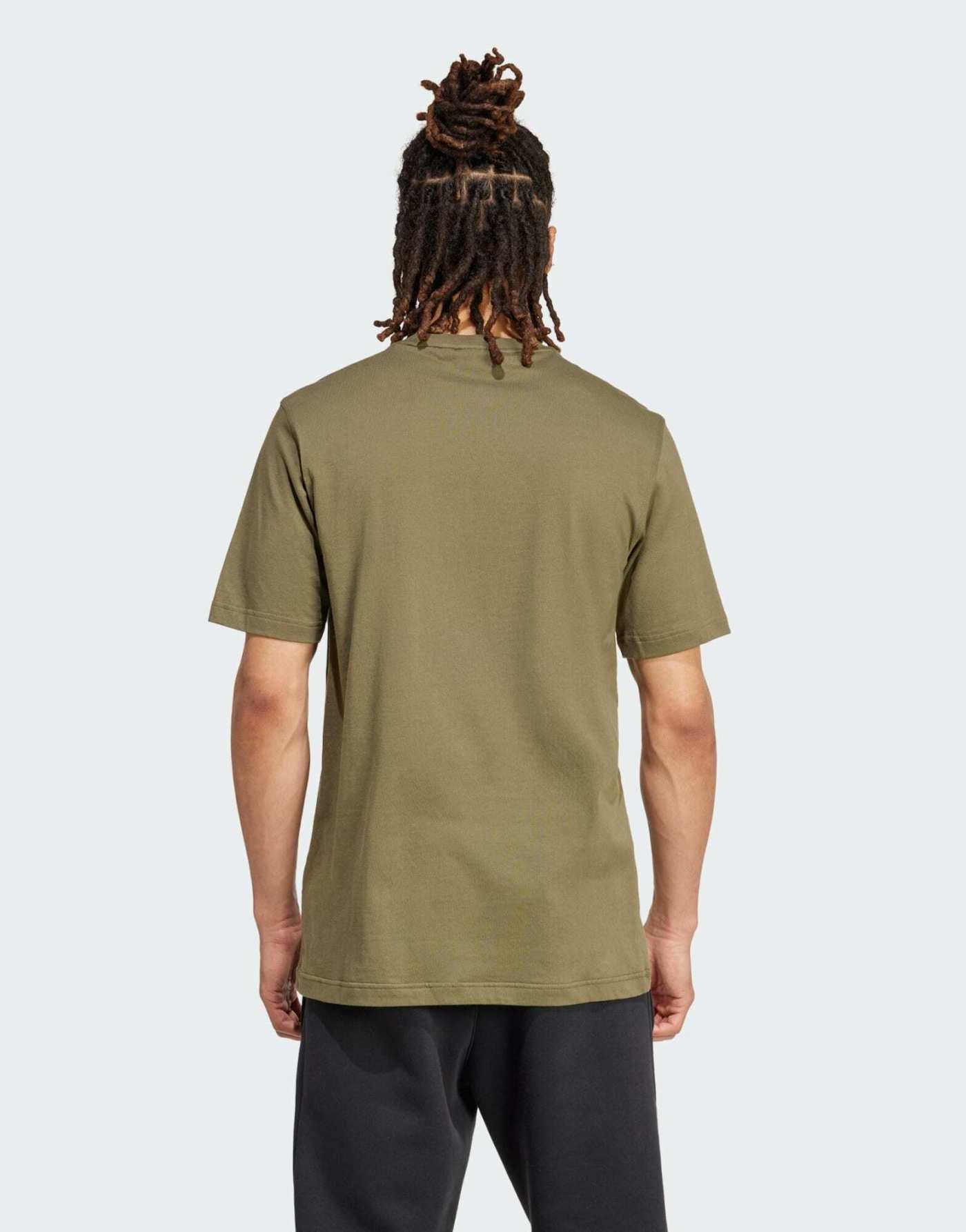 adidas Originals essential t-shirt in olive strata