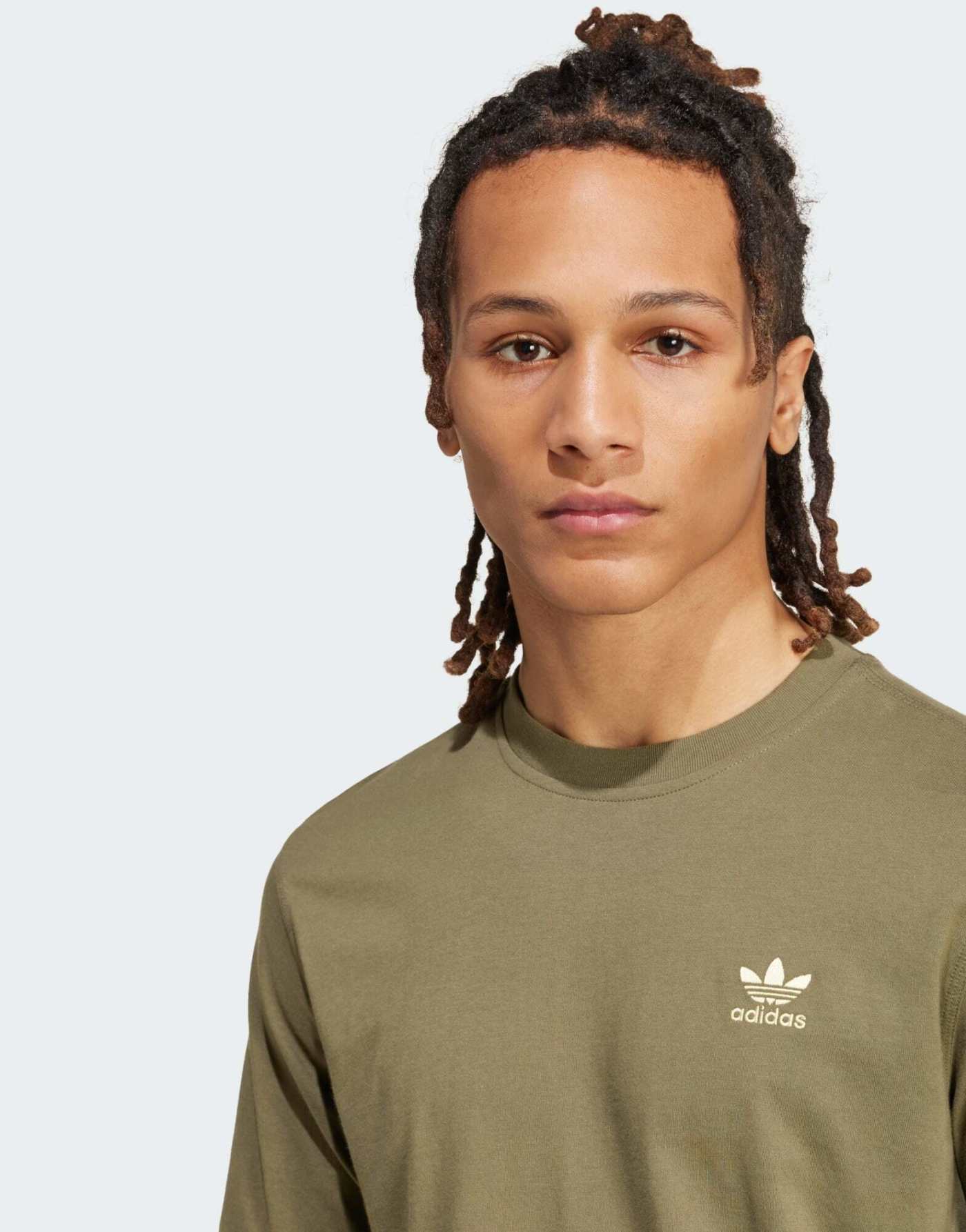 adidas Originals essential t-shirt in olive strata