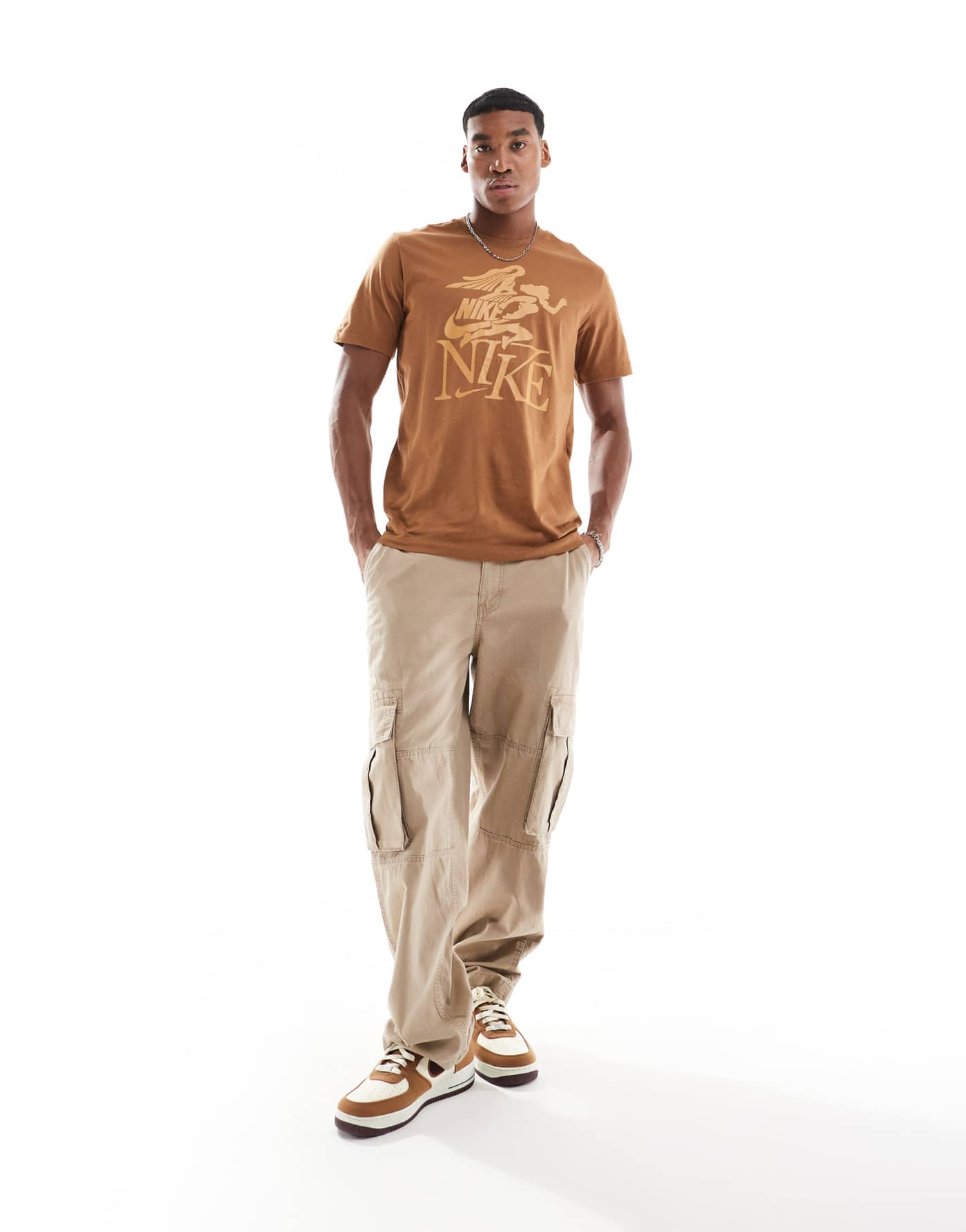 Nike victory graphic t-shirt in brown