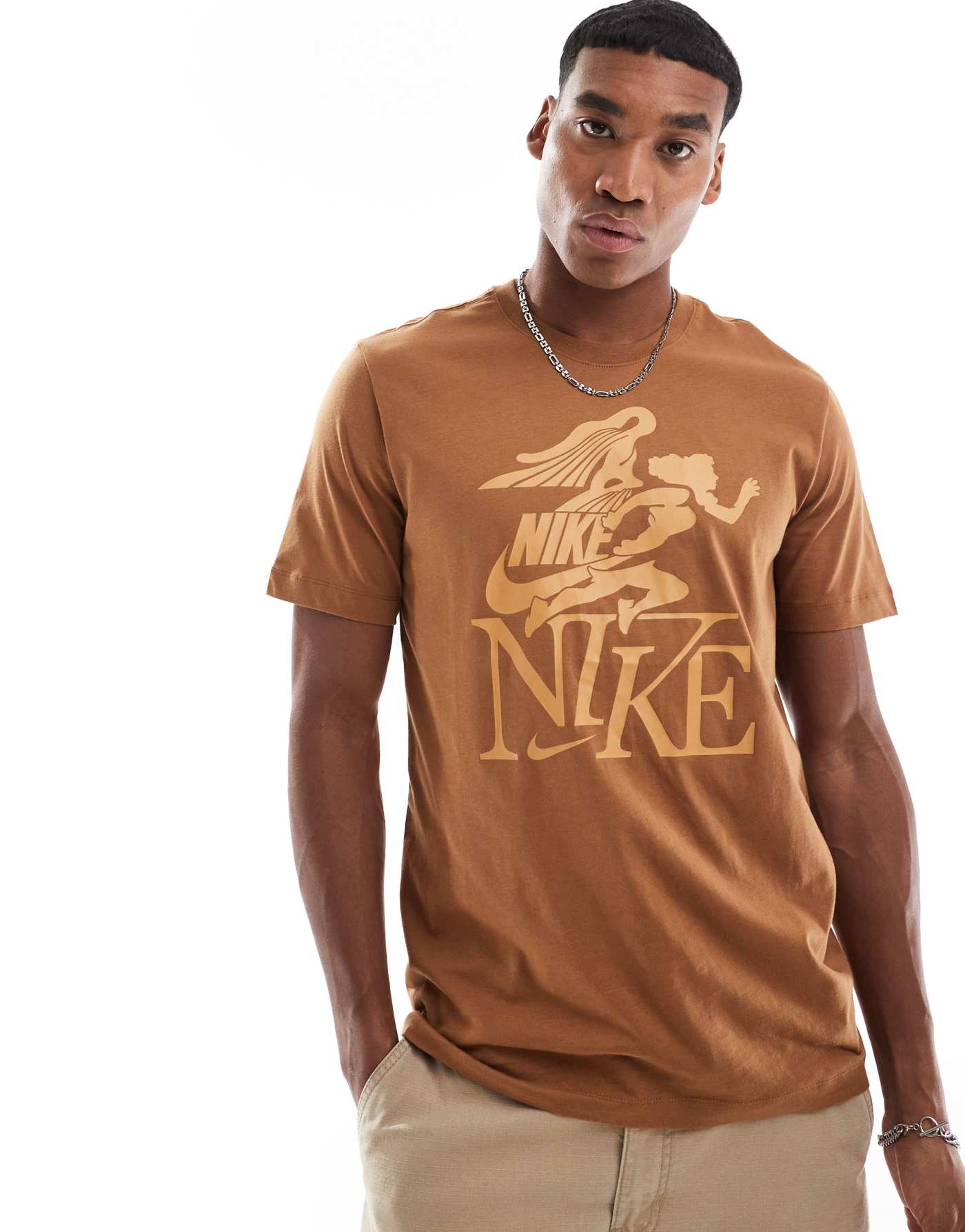 Nike victory graphic t-shirt in brown