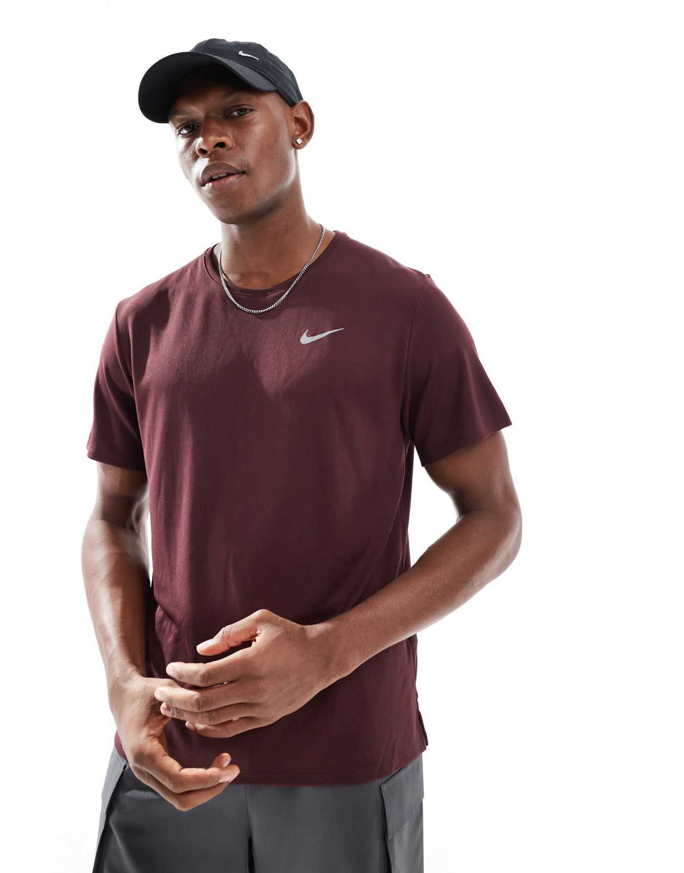 Nike Running Miler Dri-FIT t-shirt in burgundy