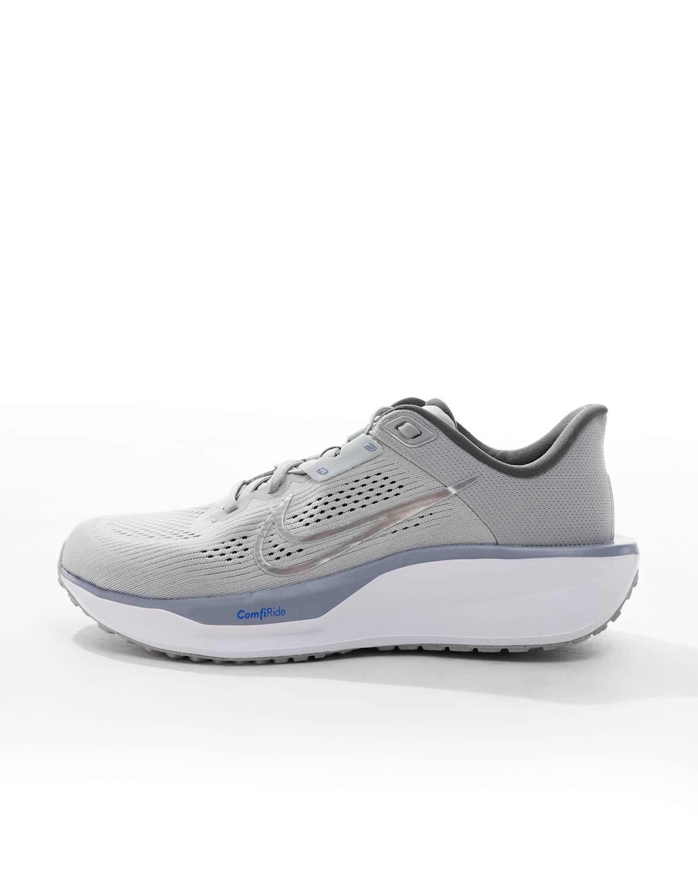 Nike Running Quest 6 trainers in grey and white