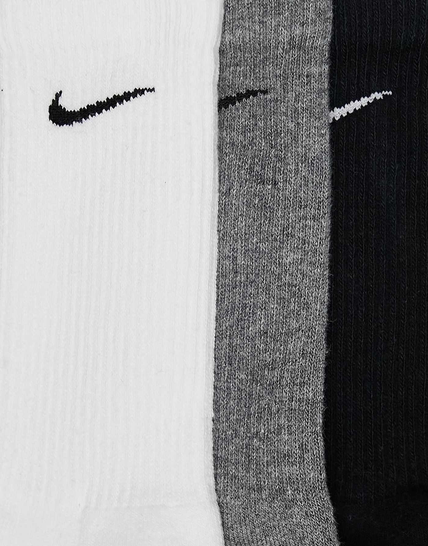 Nike Training Everyday Cushioned Plus 3 pack crew socks in white, grey and black