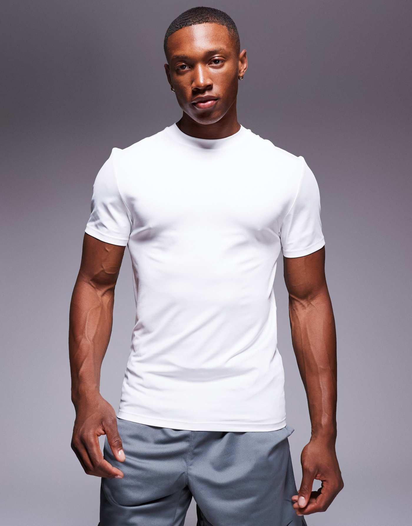 ASOS 4505 Icon muscle fit training t-shirt with quick dry in white