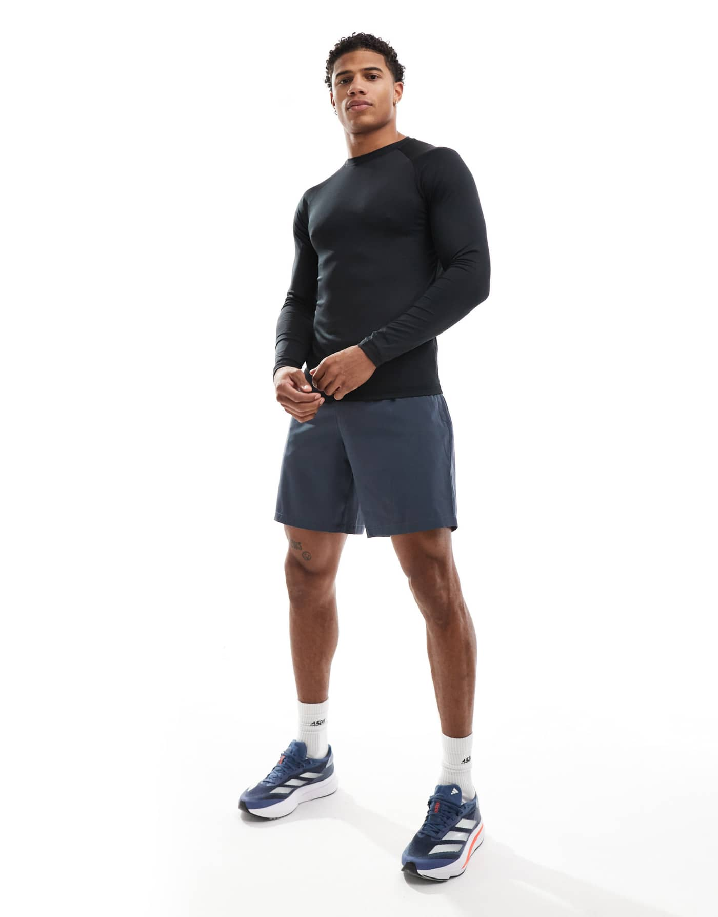 ASOS 4505 Icon training long sleeve muscle fit base layer in black