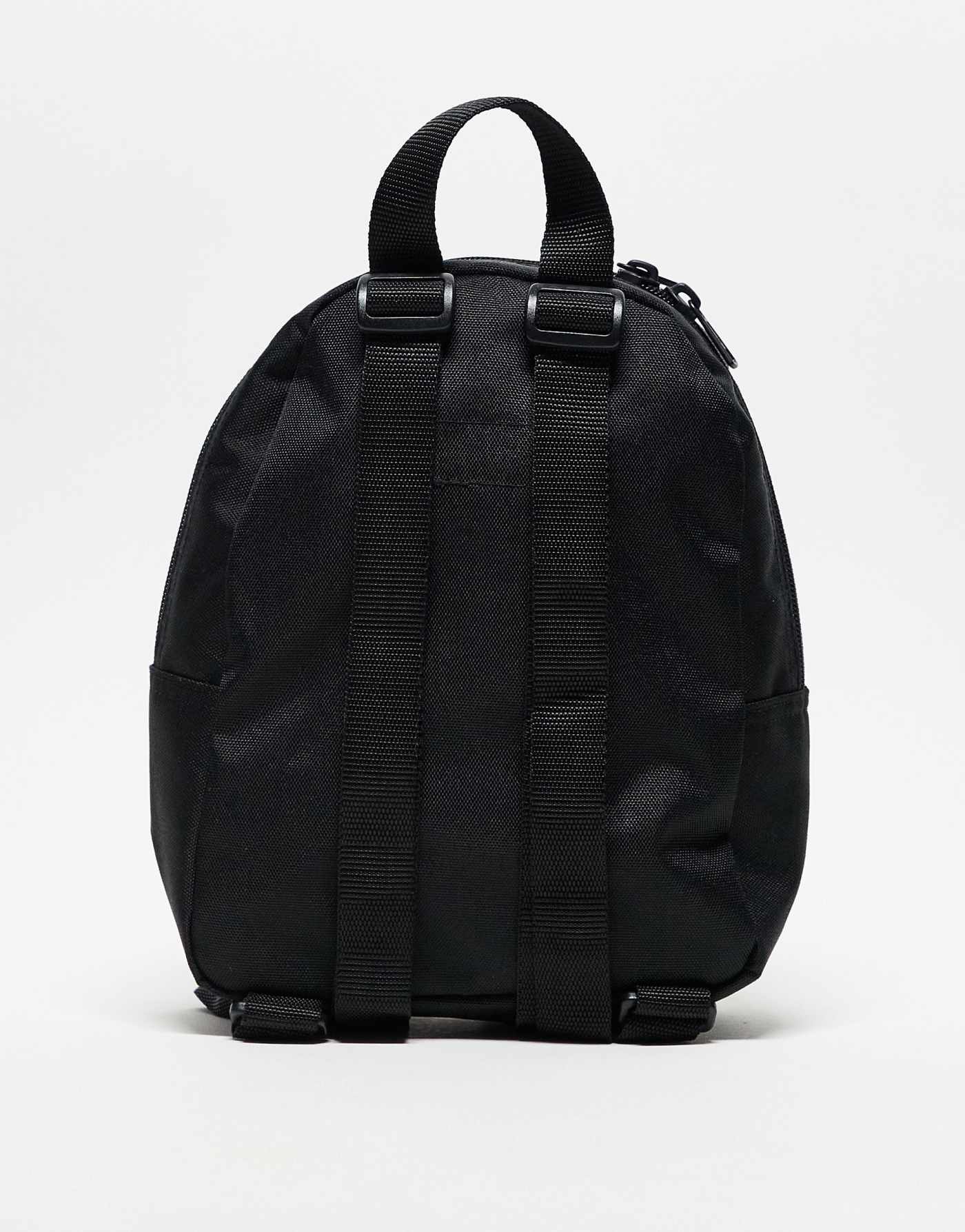 Vans got this mini backpack in black