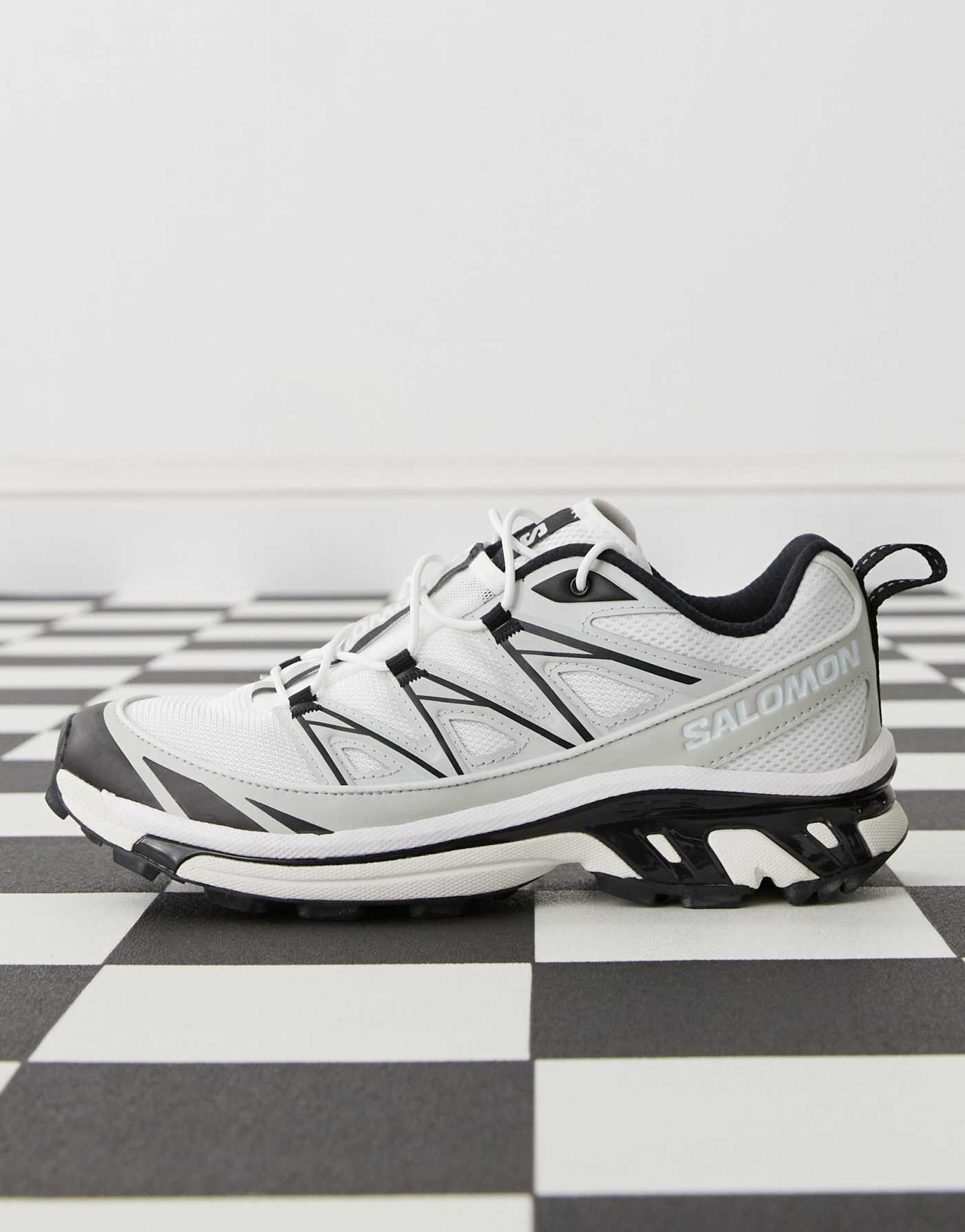 Salomon XT-6 Expanse trainers in white and black