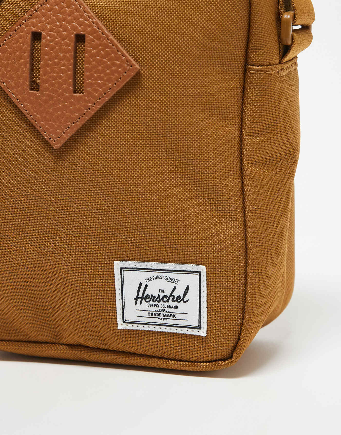 Herschel Supply Co Herschel heritage crossbody in brown