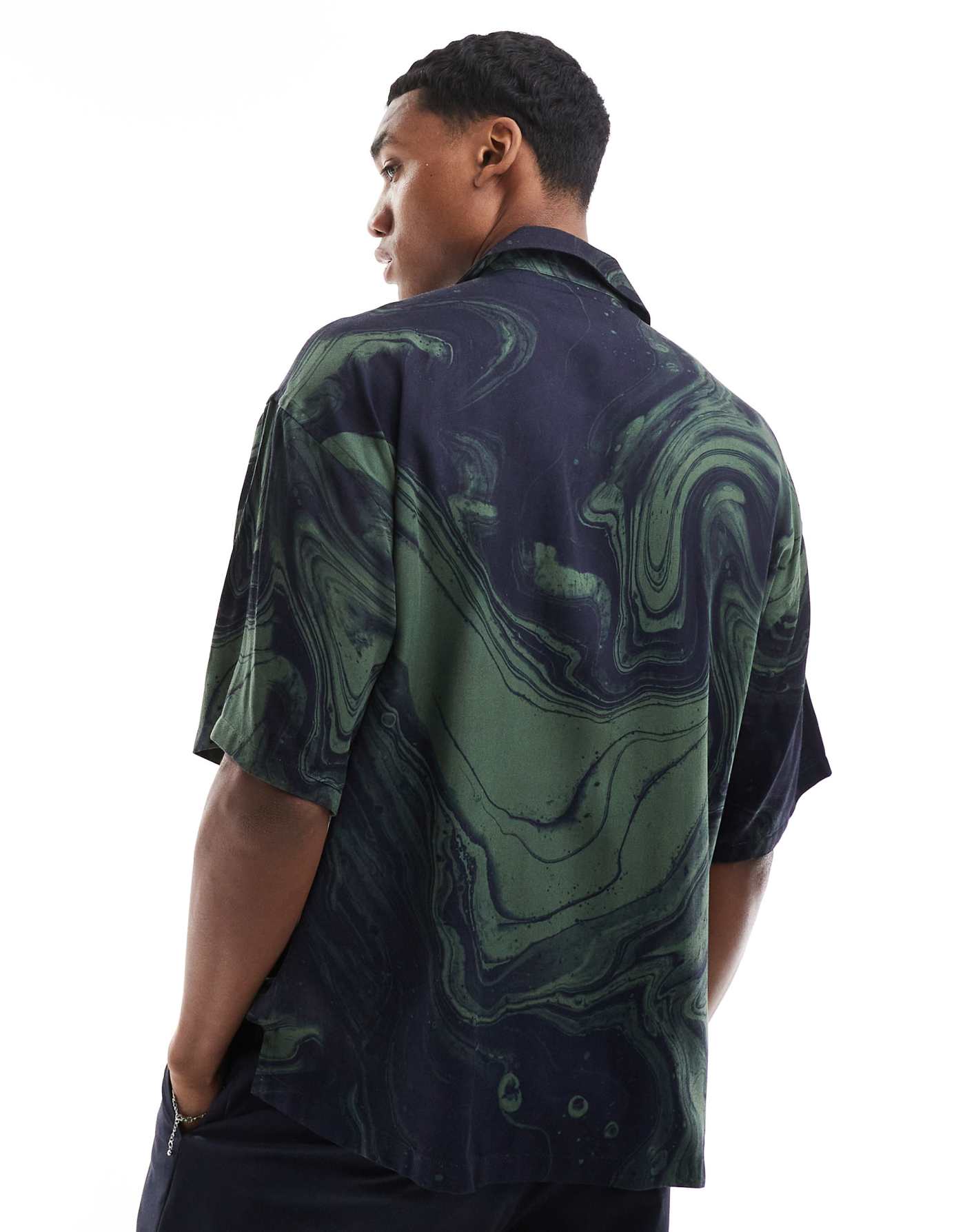 Viggo relaxed shirt in dark green swirl print