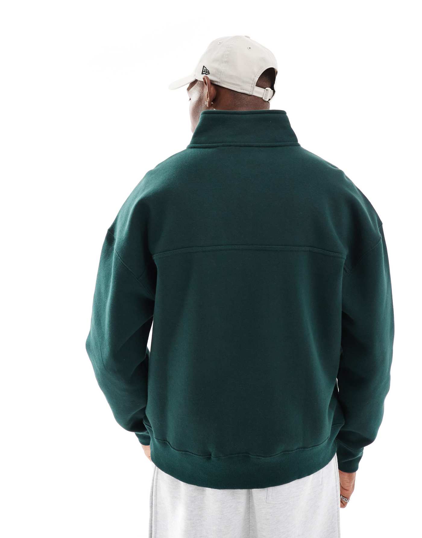 Pull&Bear 1/4 zip sweatshirt in bottle green