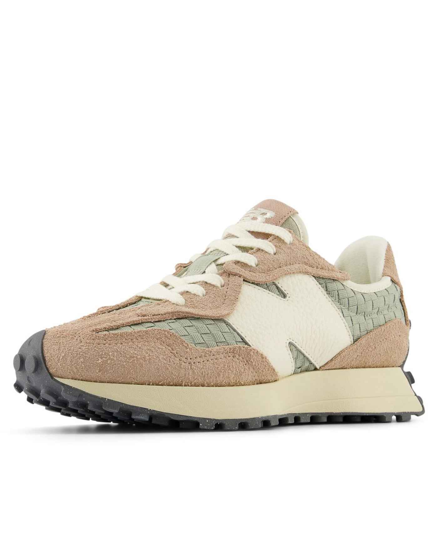 New Balance 327 trainers in brown