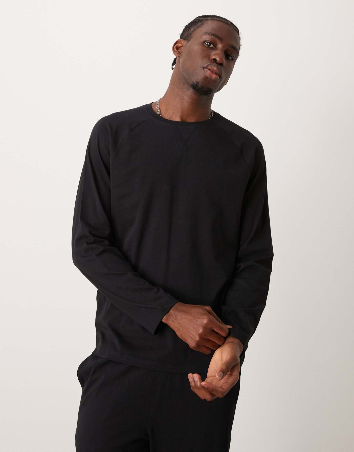 New Look long sleeve t-shirt & jogger loungwear set in black