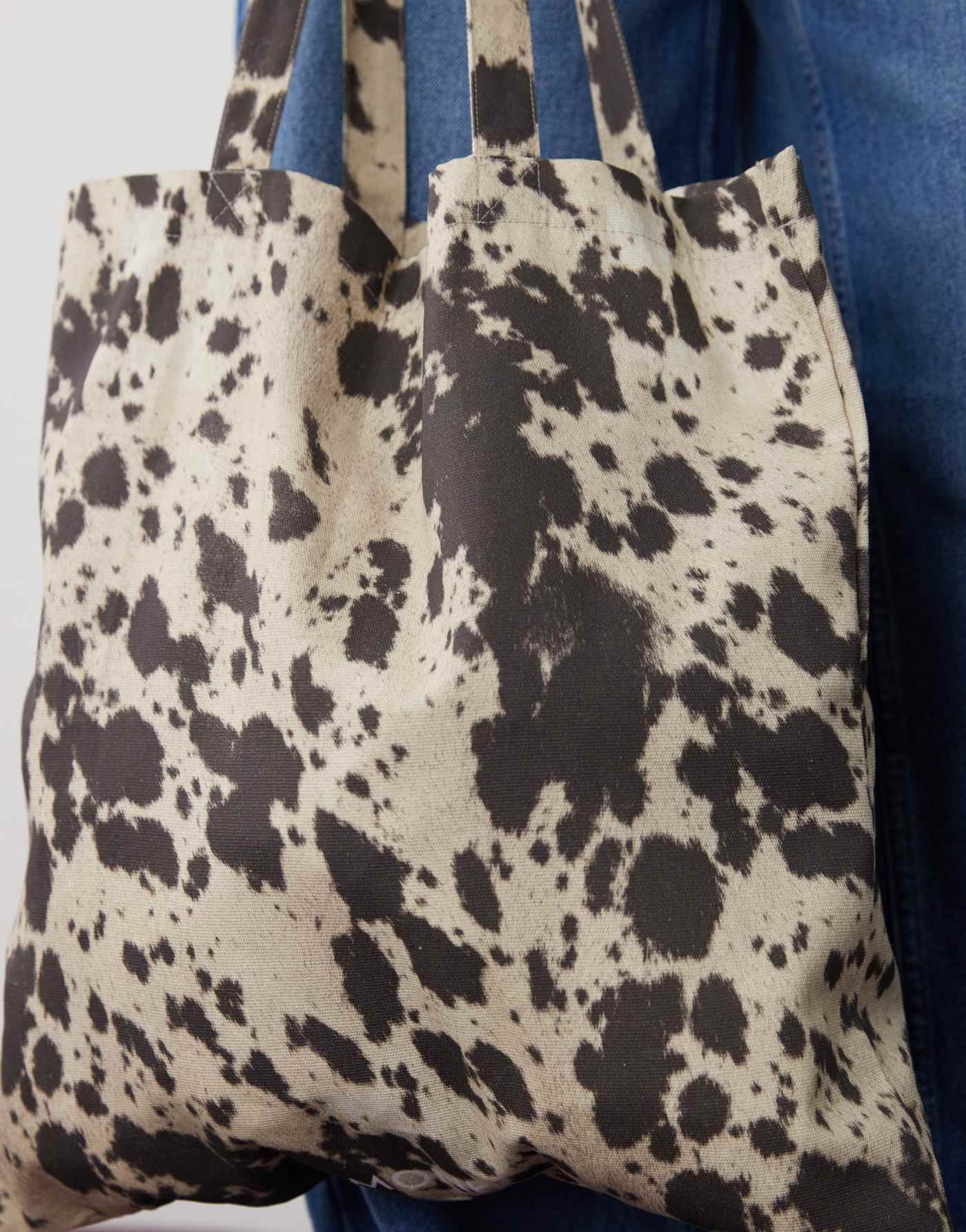 Monki tote bag in brown cow print