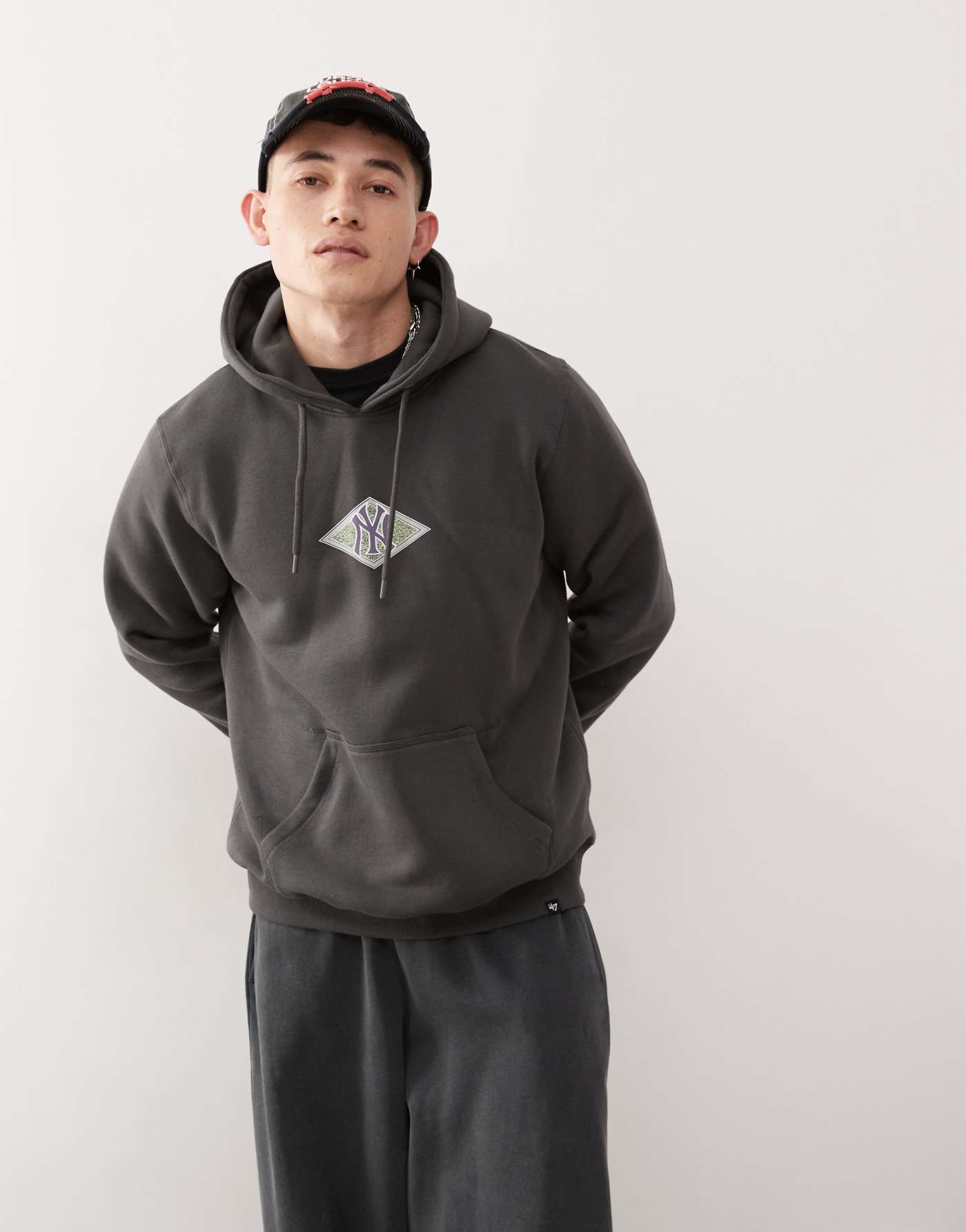 47 Brand NY Yankees motif back hoodie in black