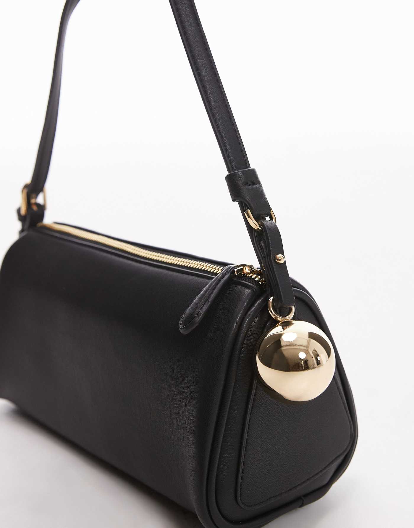 Mango barrel bag charm bag in black