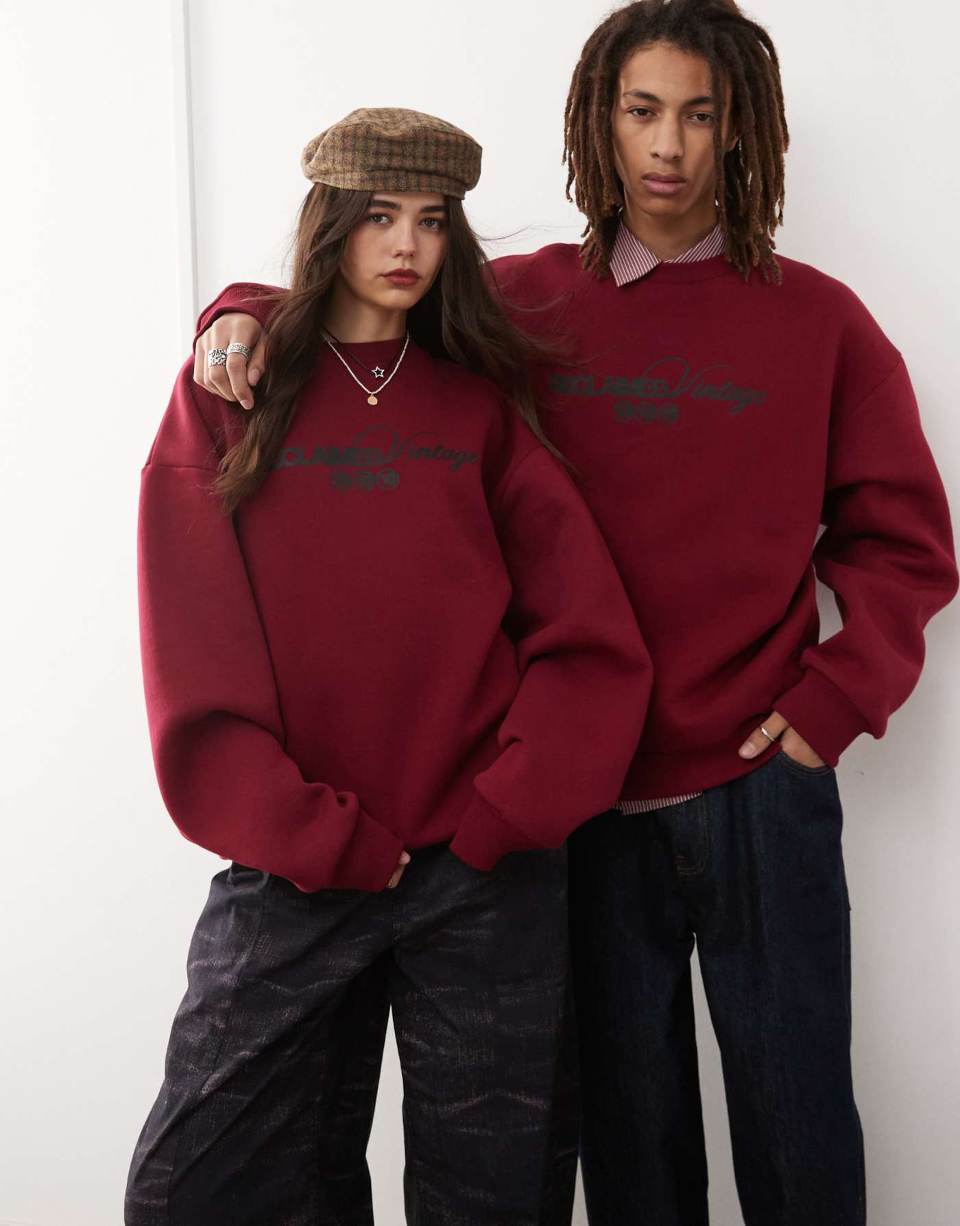 Reclaimed Vintage unisex oversized sweat with logo in burgundy