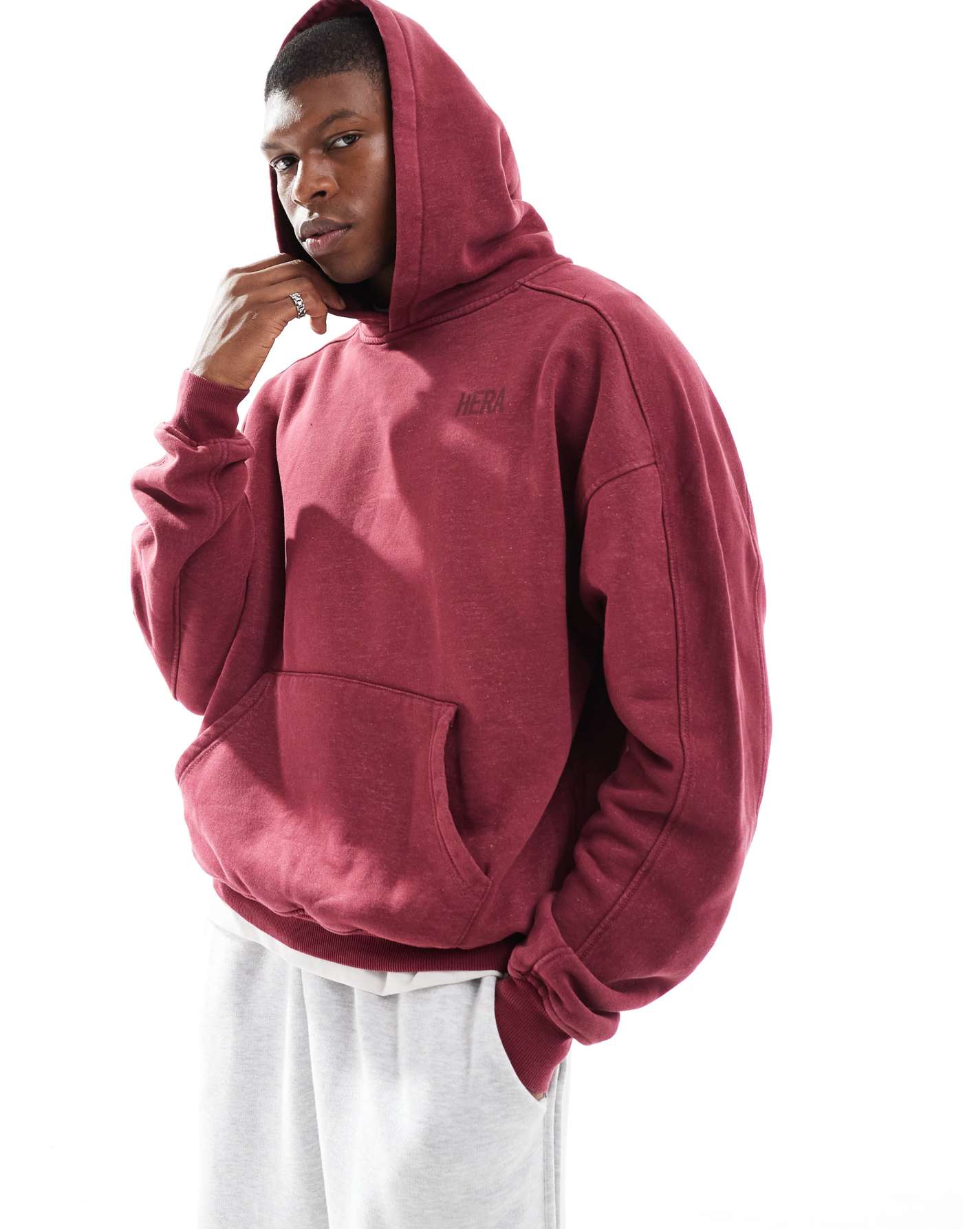 Hera Mens washed graphic hoodie in oxblood