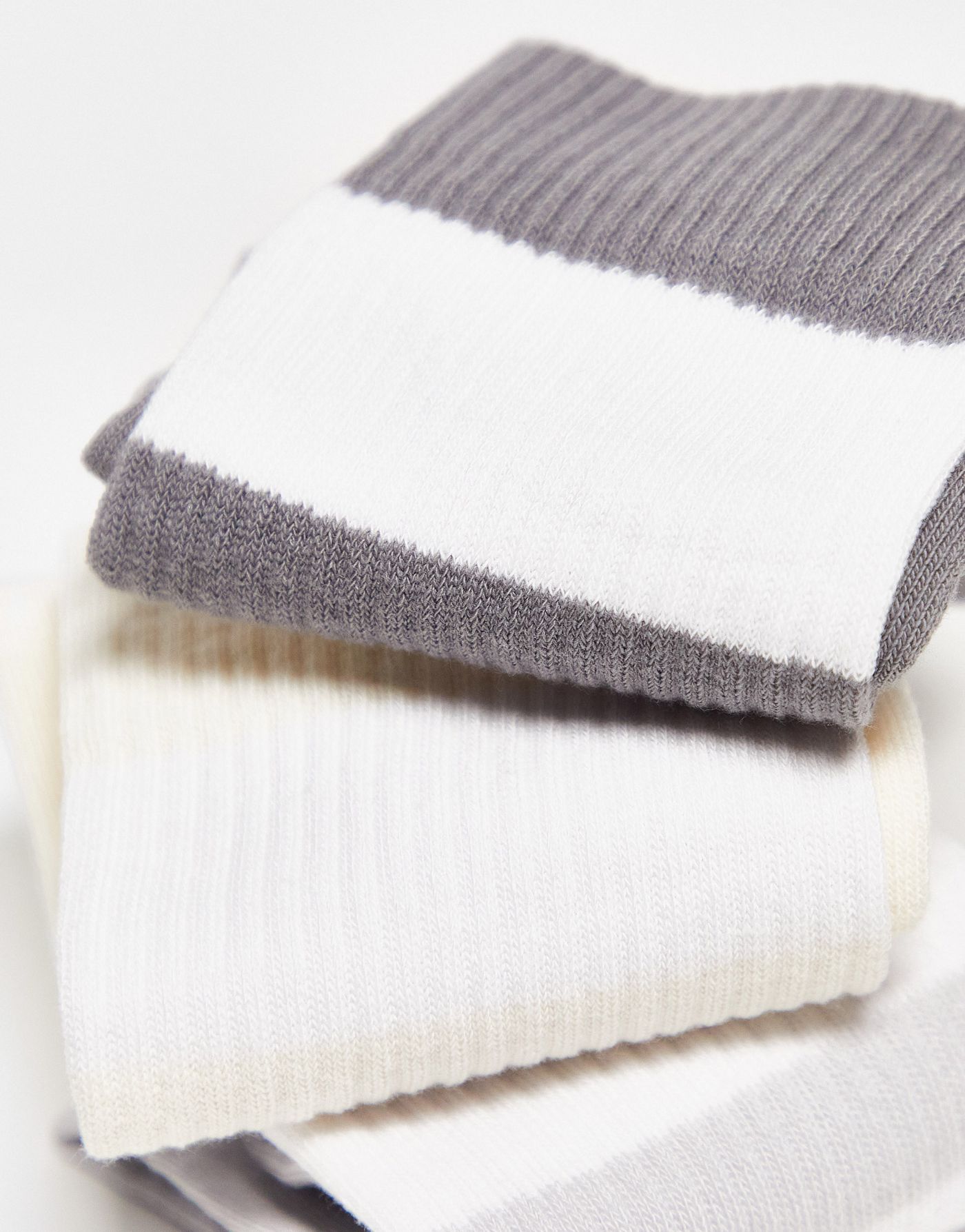 ASOS DESIGN 3 pack sports sock with thick stripes in grey tones