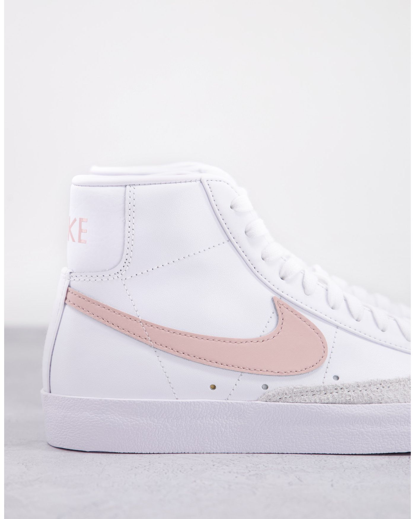 Nike Blazer mid trainers in white and pink oxford