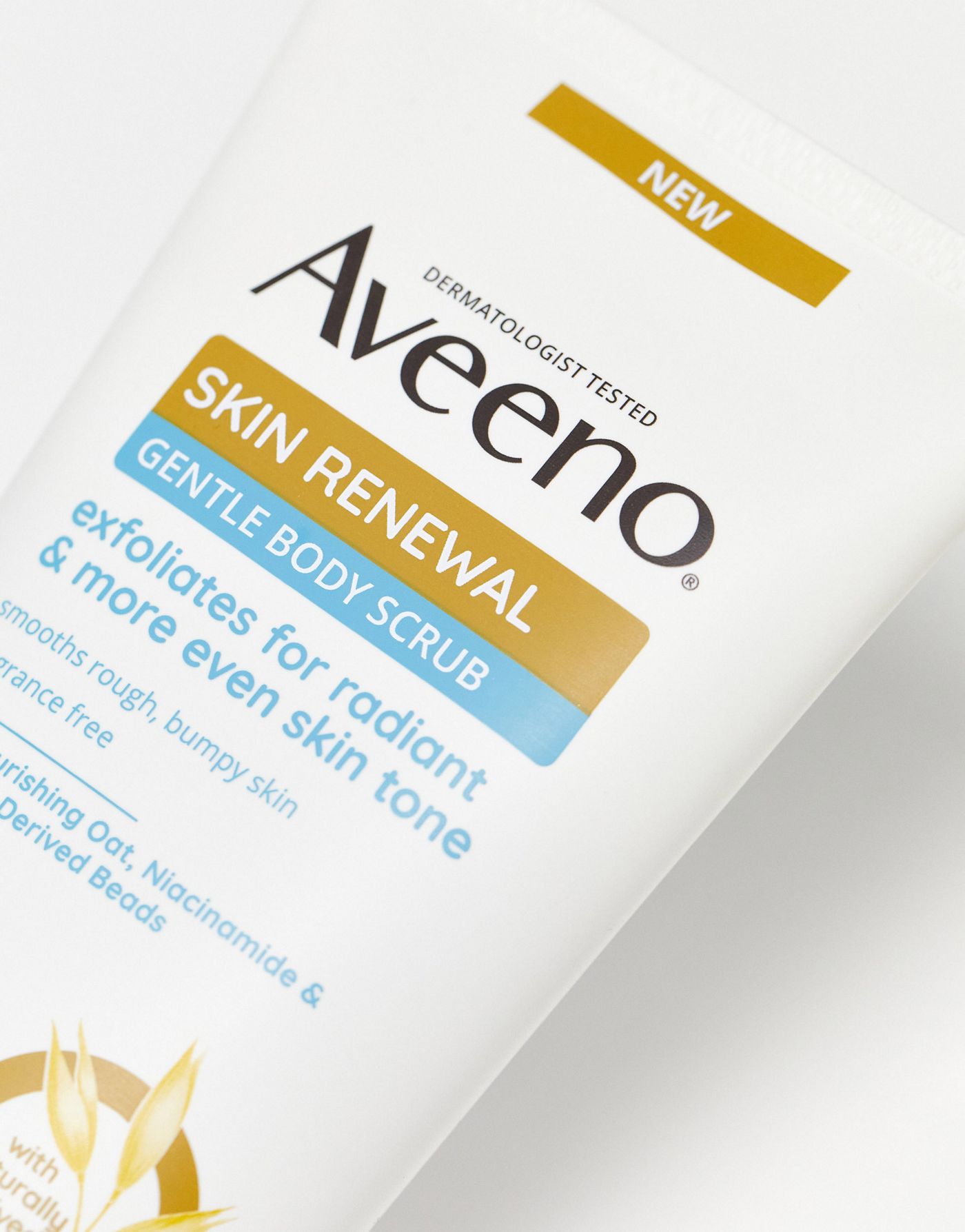 Aveeno Skin Renewal Exfoliating Scrub 200ml