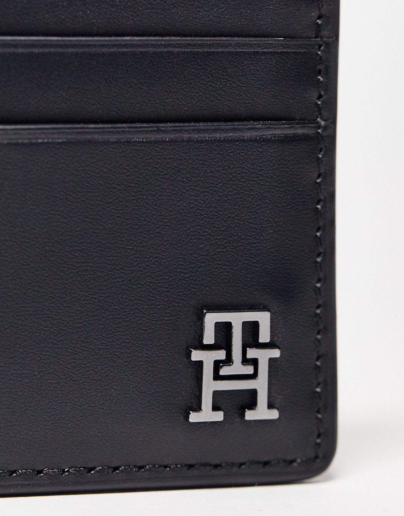 Tommy Hilfiger modern leather card holder in black