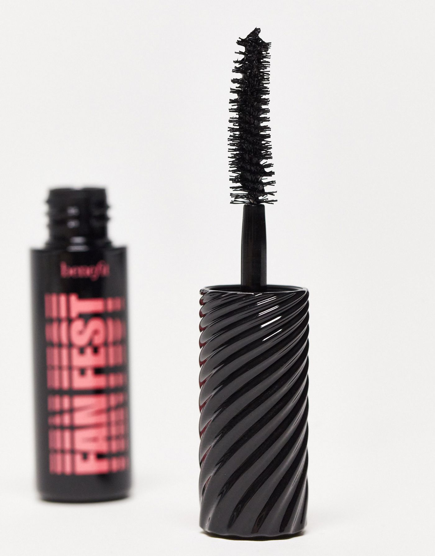 Benefit Fan Fest Mini Mascara