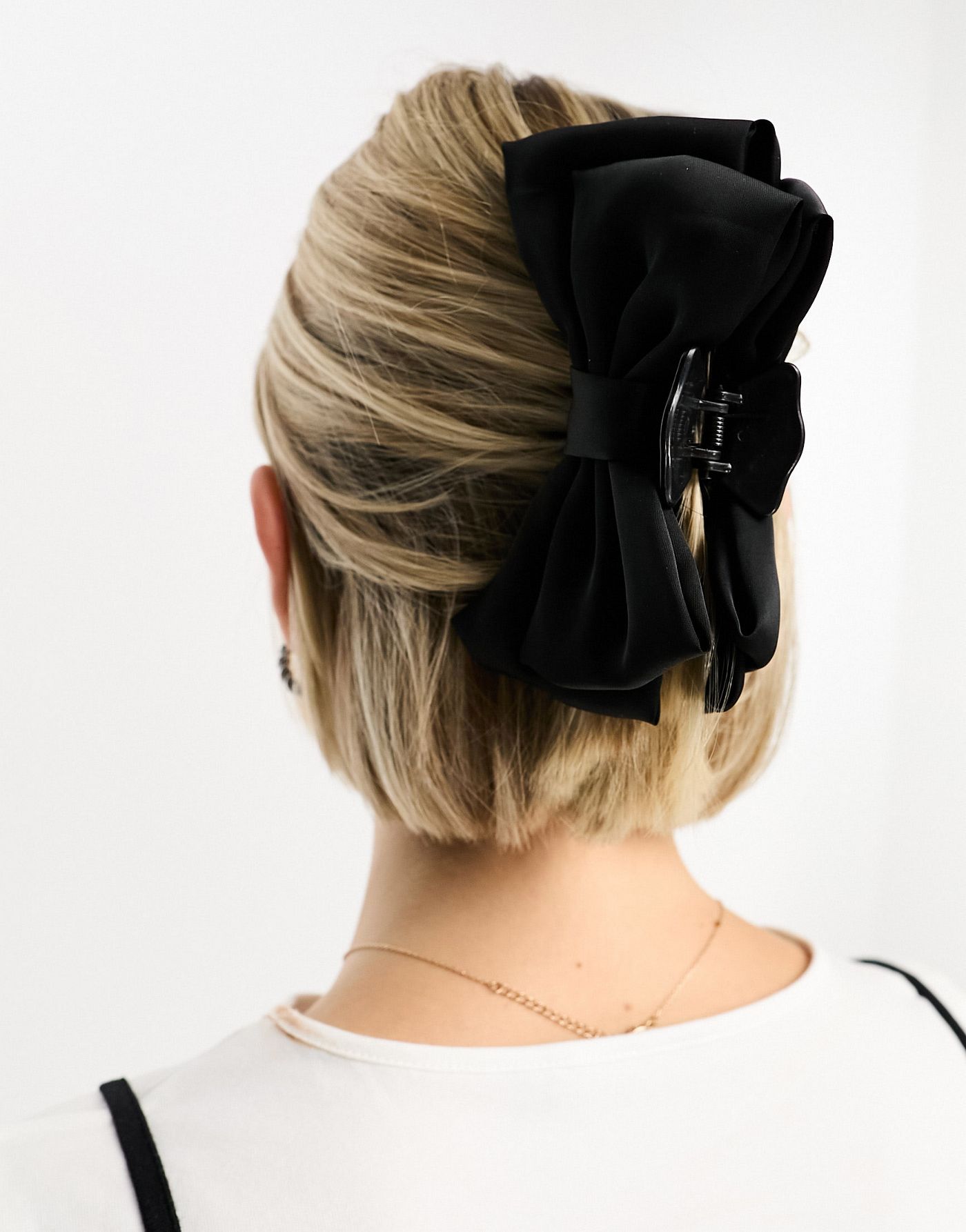ASOS DESIGN hair claw with fabric bow detail in black