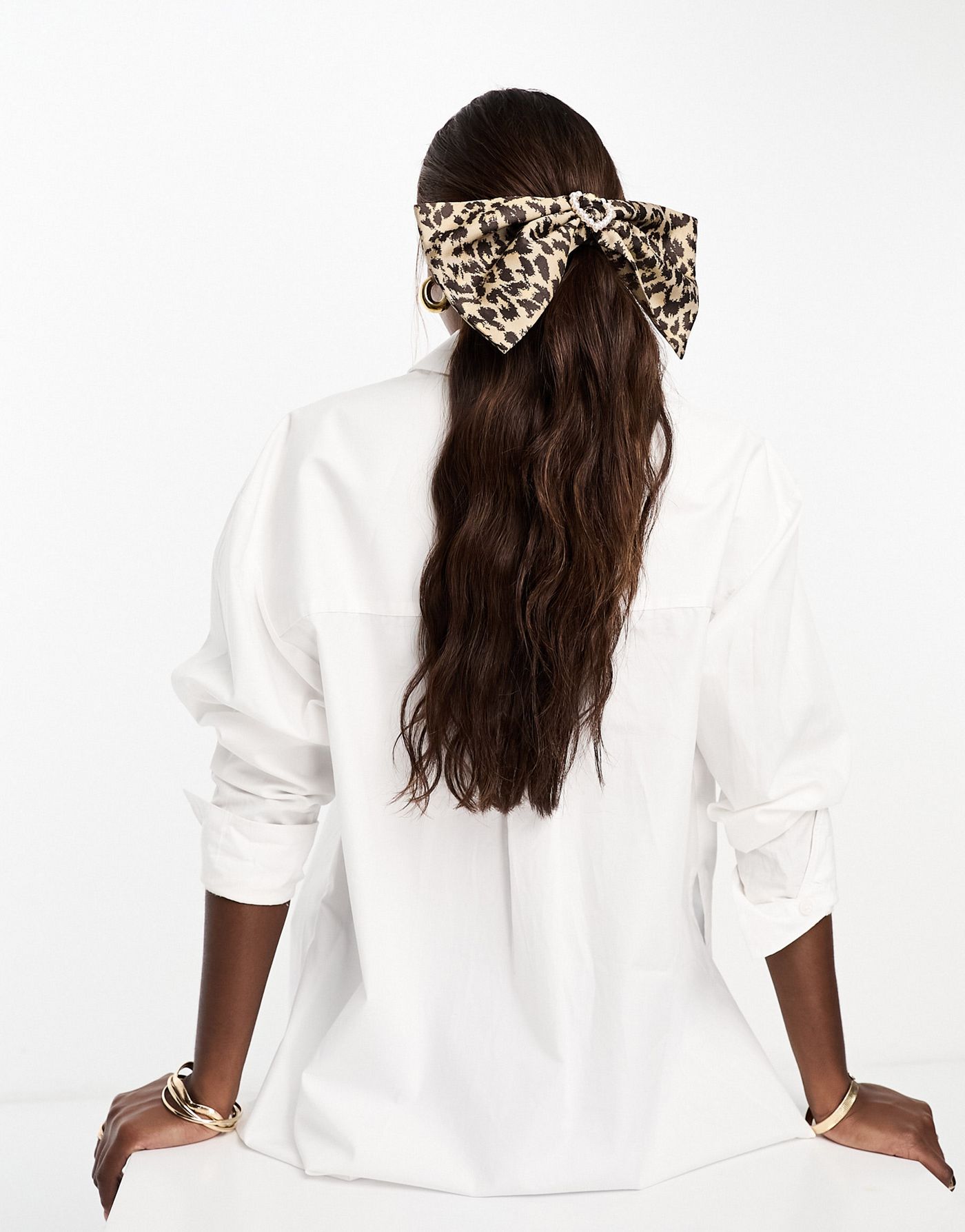 Sister Jane oversized bow hair clip in leopard print