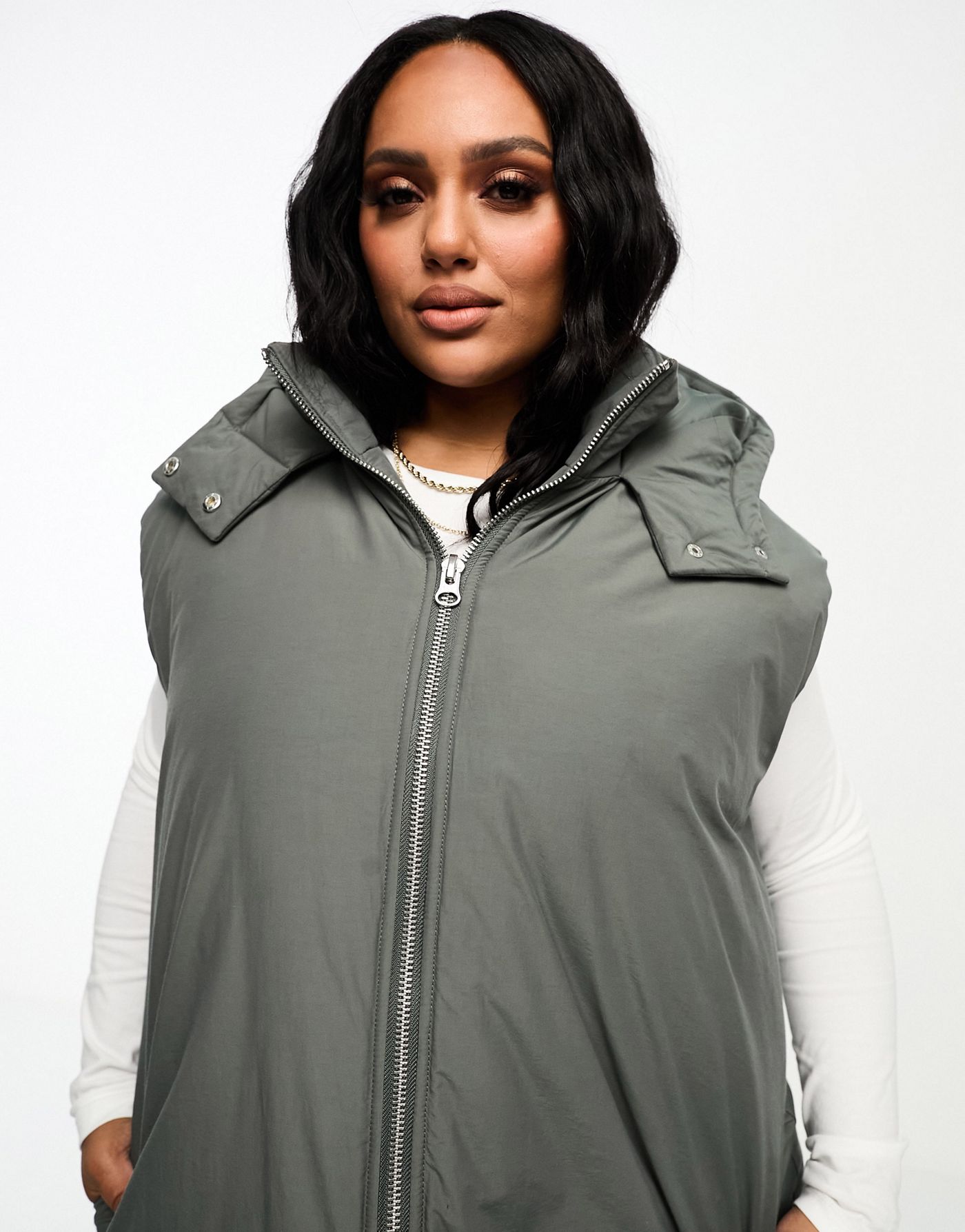 ASOS DESIGN Curve longline paper touch gilet with hood in charcoal