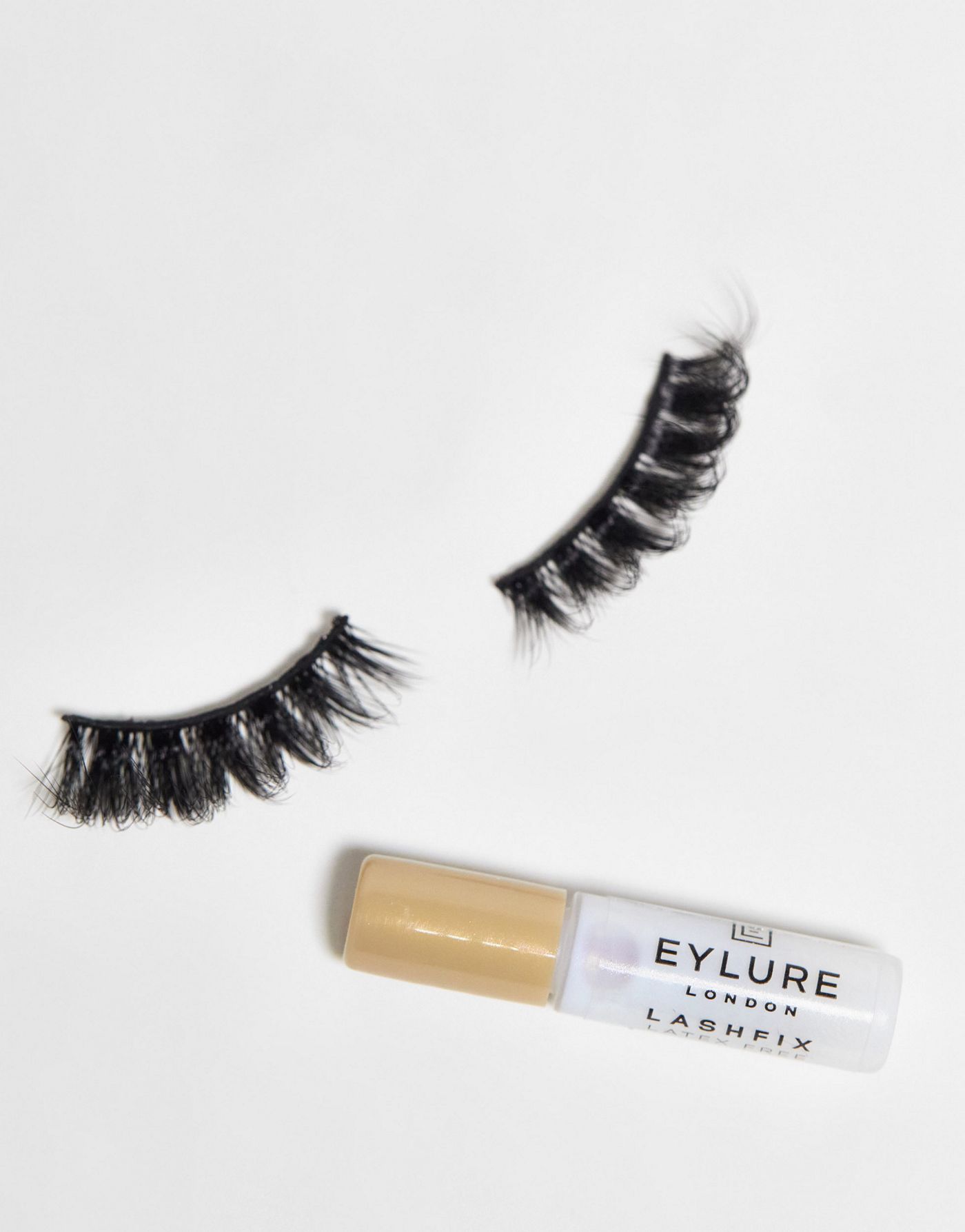 Eylure Volume & Curl 3/4 Length False Lashes - No.125