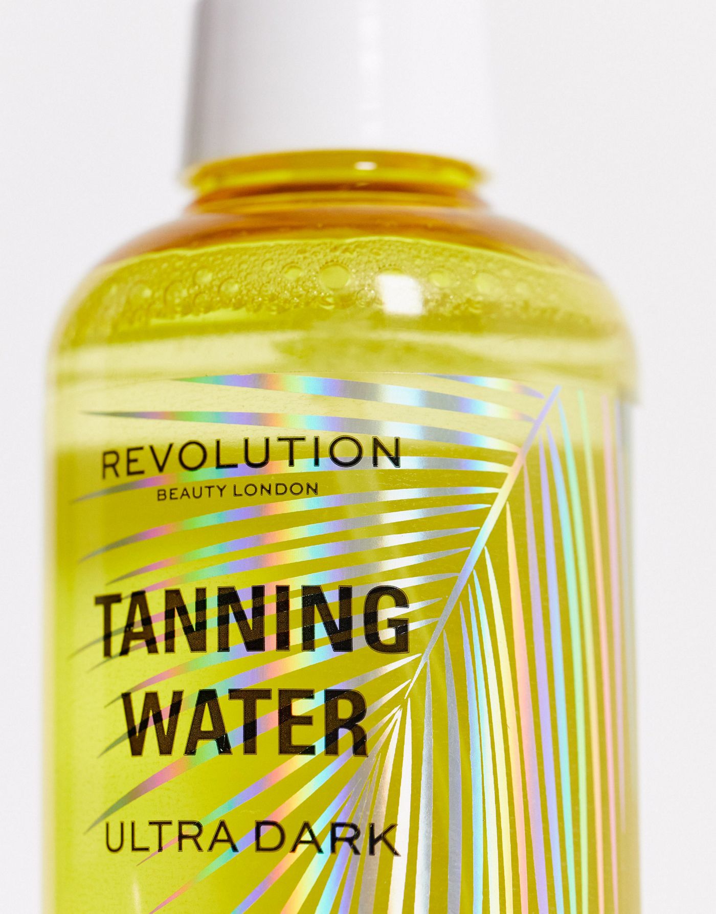 Revolution Beauty Tanning Water - Ultra Dark