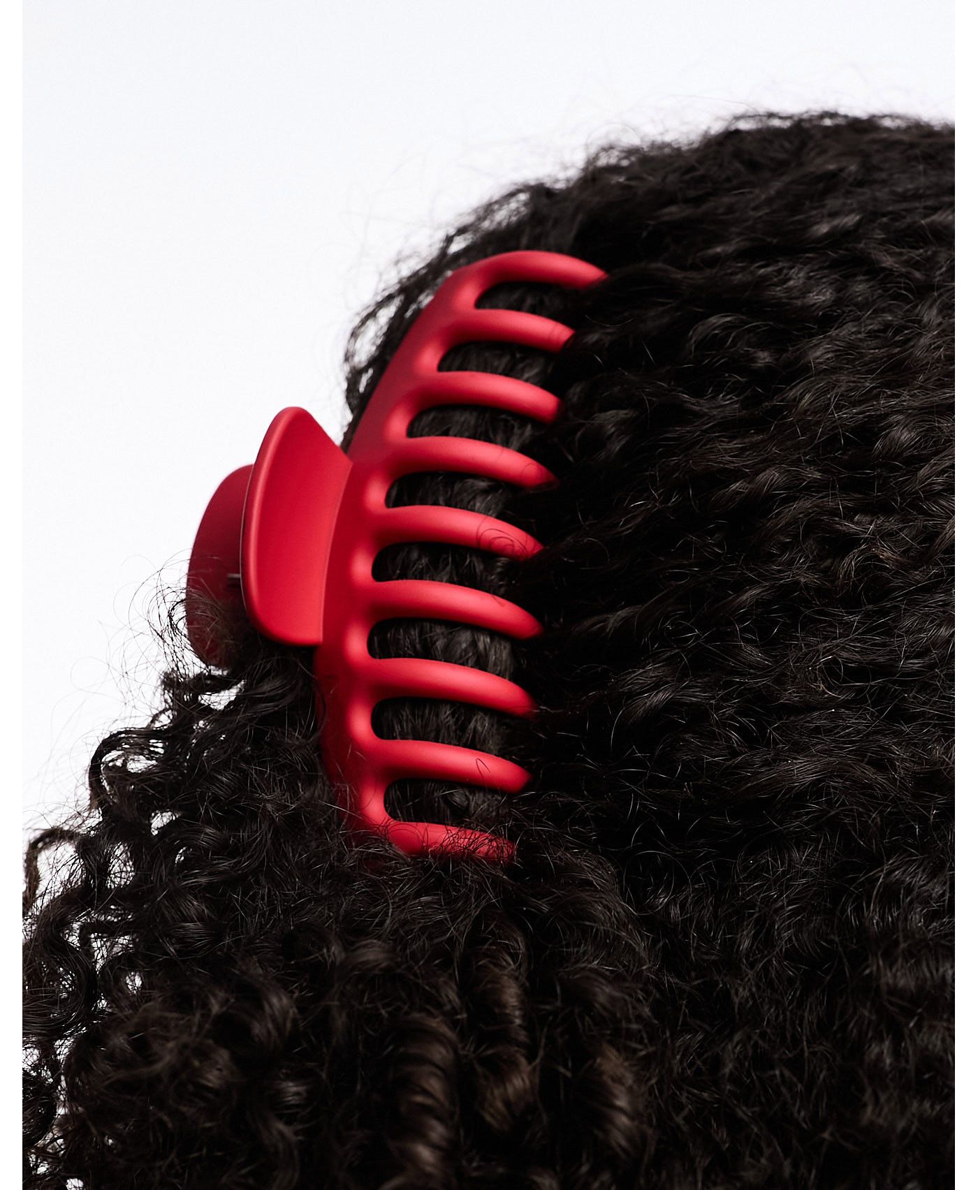 Monki 2 pack hair claw clips in black and red