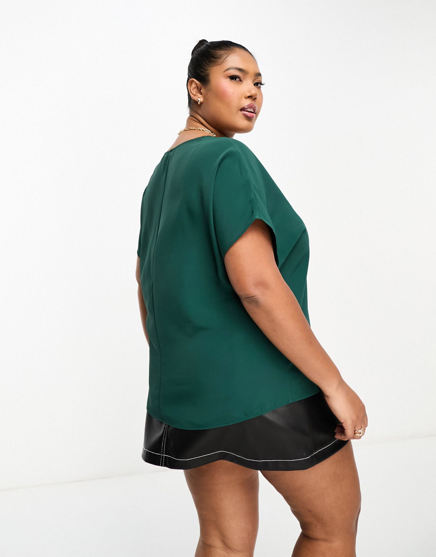 ASOS DESIGN Curve v-neck woven tee in forest green