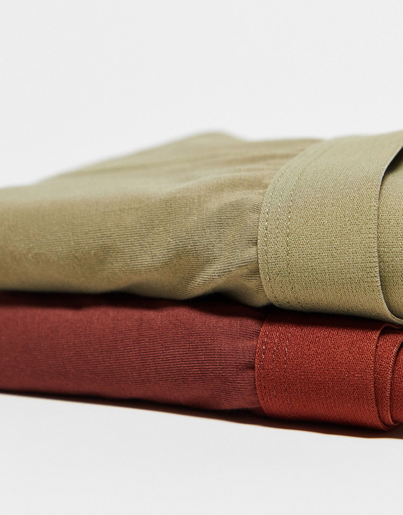 ASOS DESIGN 2 pack trunks in khaki and burgundy