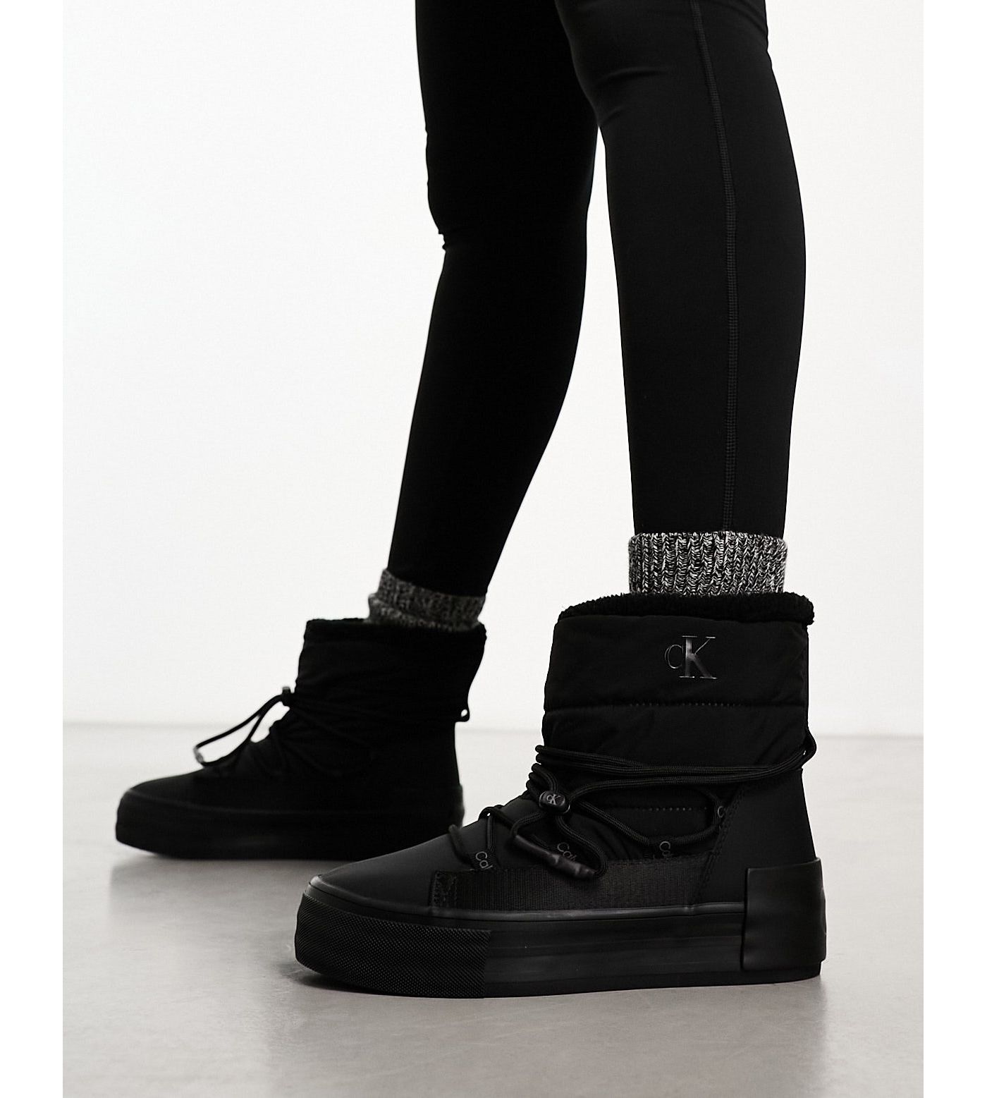 Calvin Klein Jeans bold vulcanized flatform snow boots in black