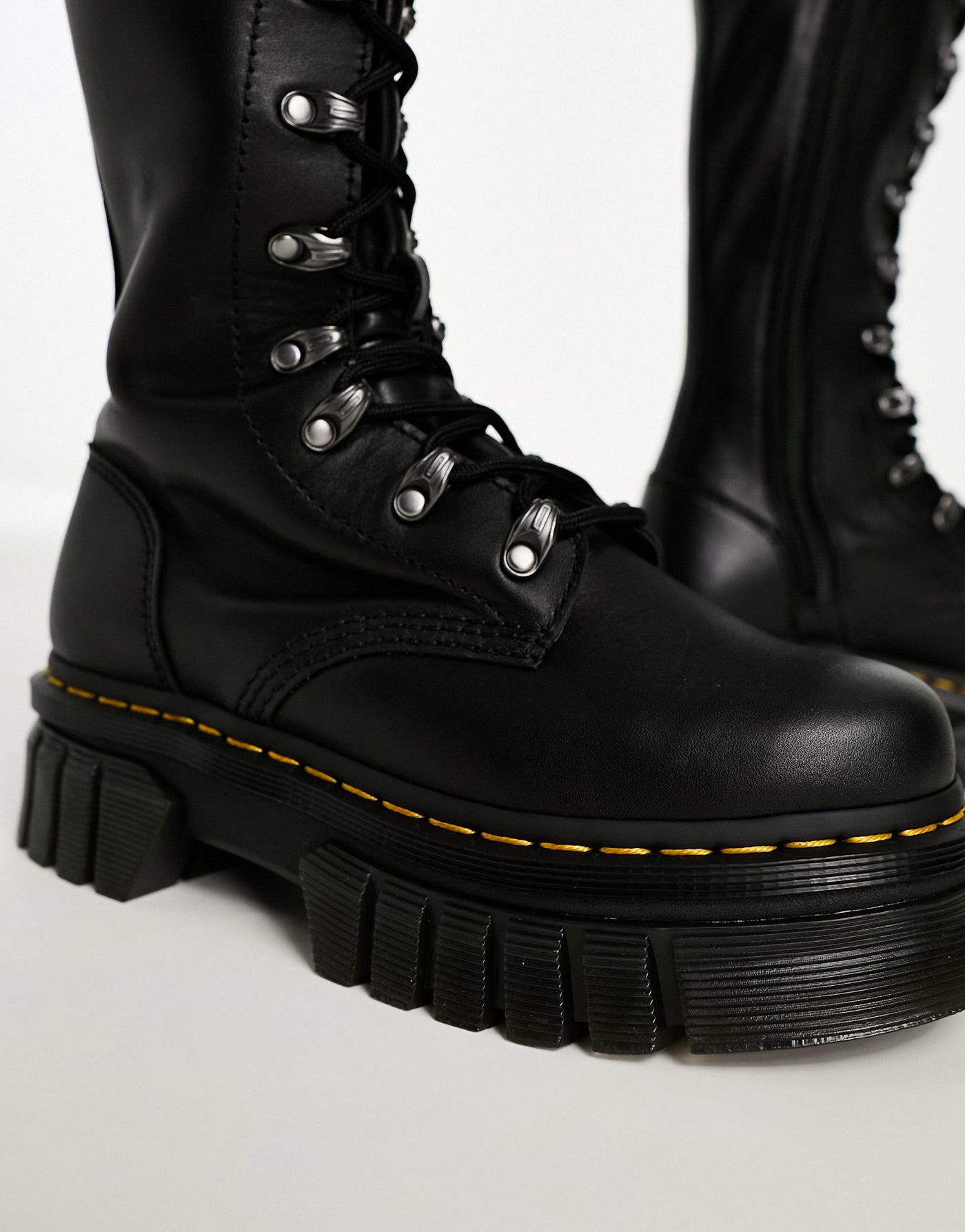 Dr Martens Audrick xtrm lace 20 eye boots in black nappa leather