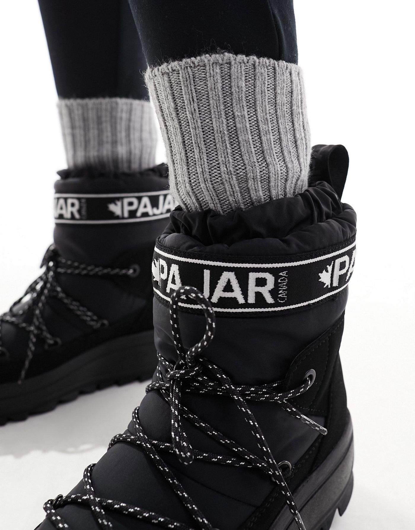 Pajar quilted snow boots in black