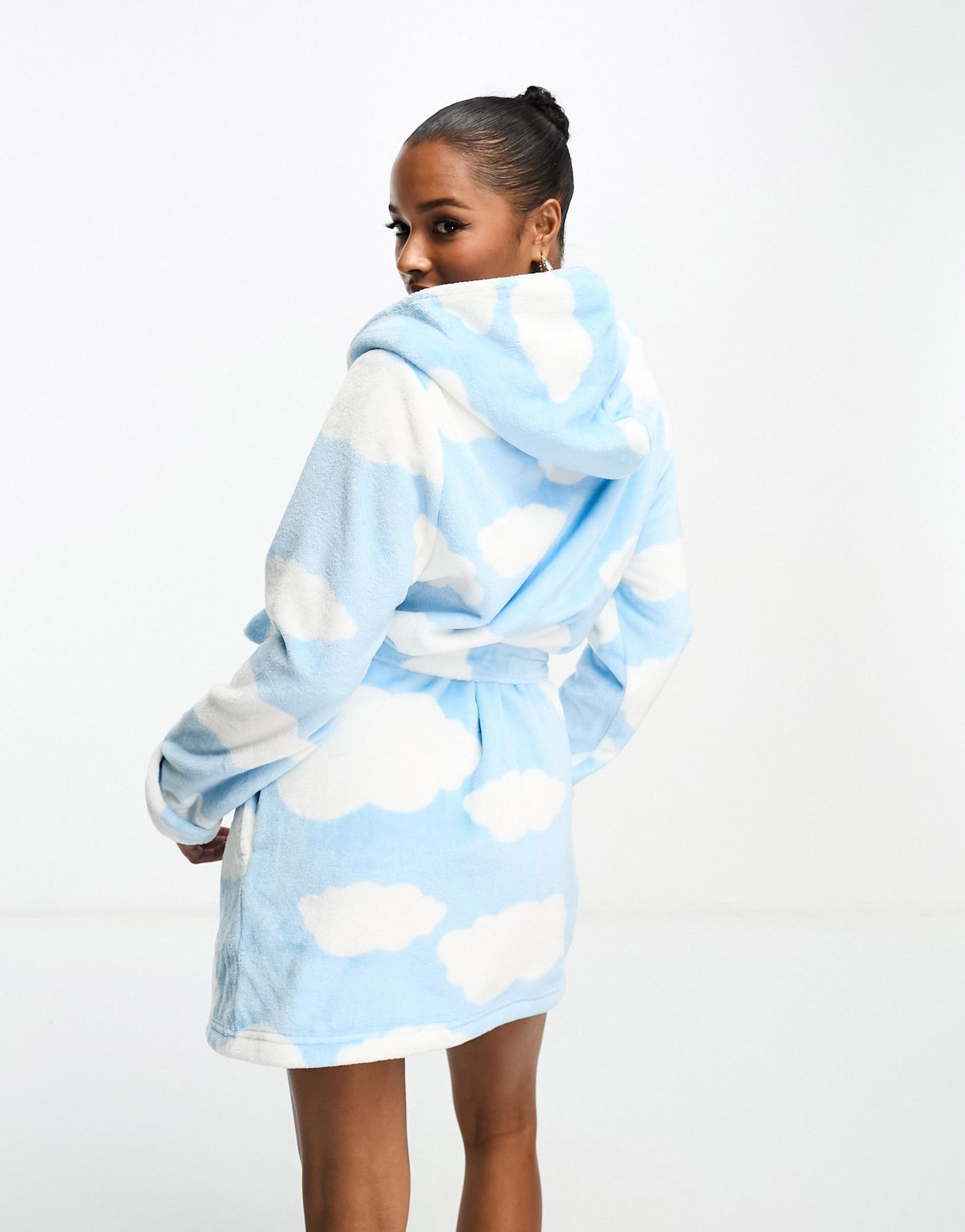 ASOS DESIGN Petite exclusive super soft cloud fleece mini robe in light blue