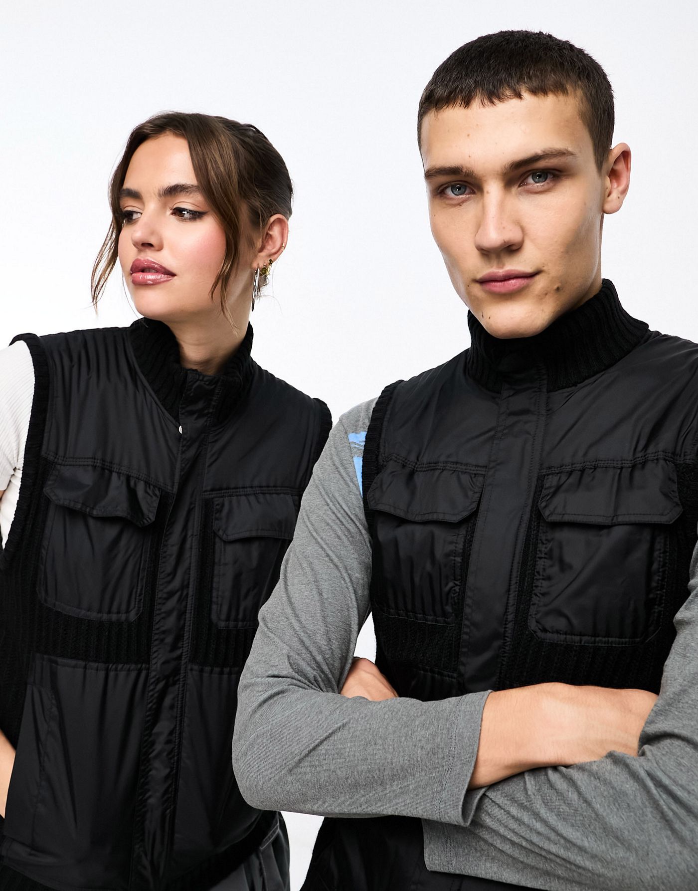 COLLUSION Unisex knitted gilet with nylon details in black
